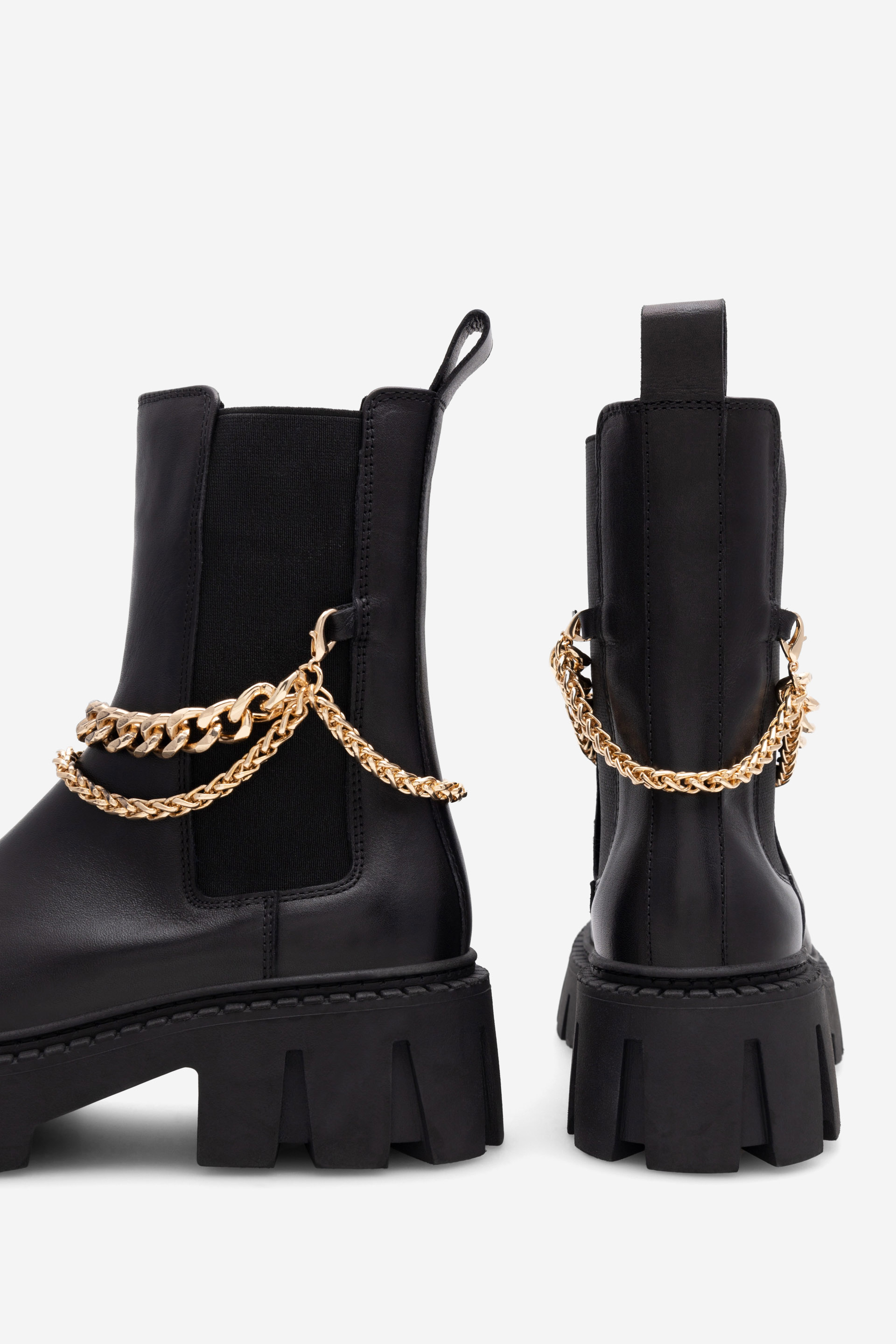 Kotníková obuv ČERNÁ