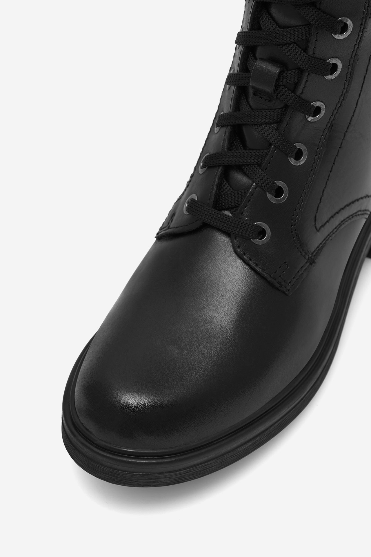 Šněrovací vyšší obuv ČERNÁ