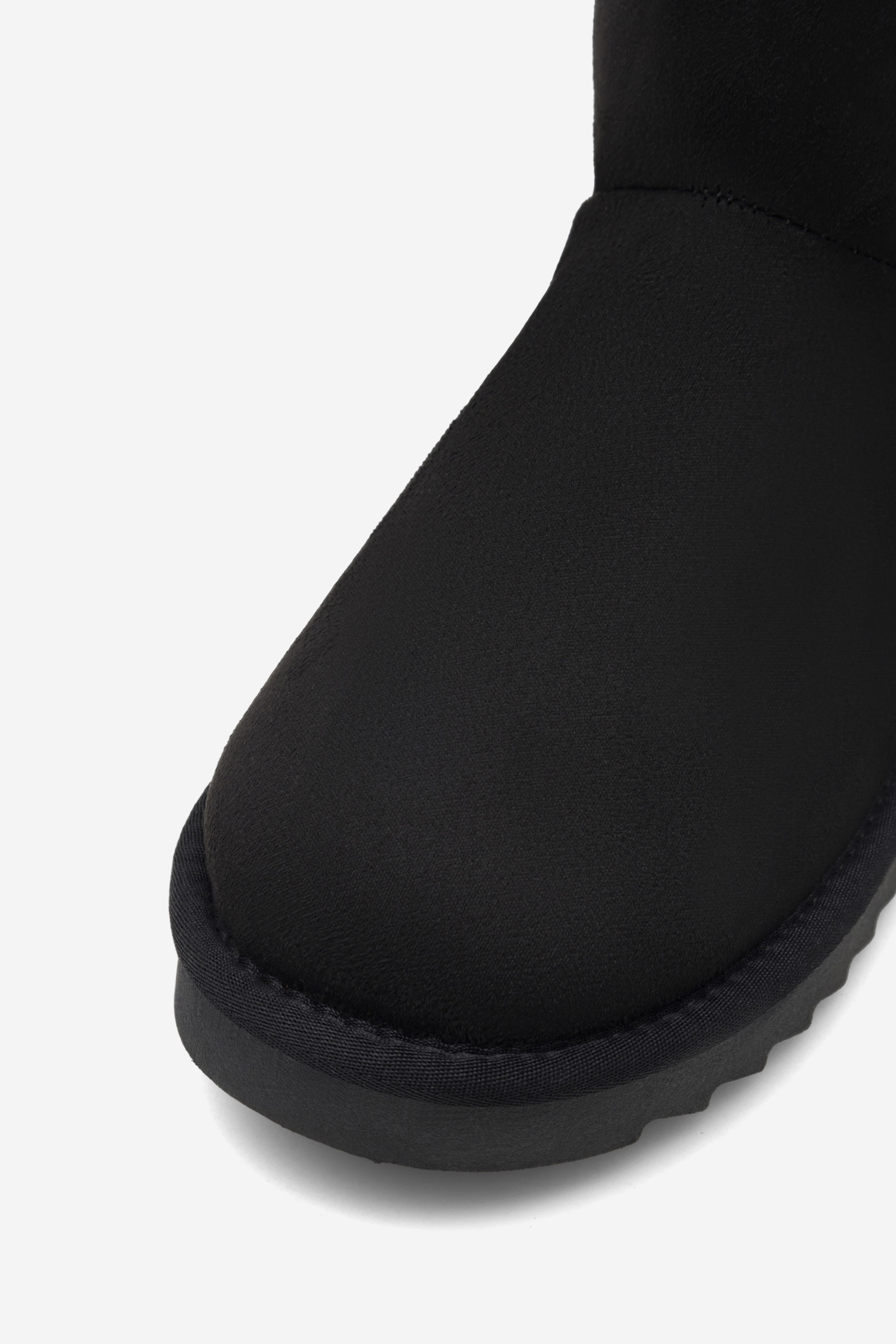 Kotníková obuv ČERNÁ