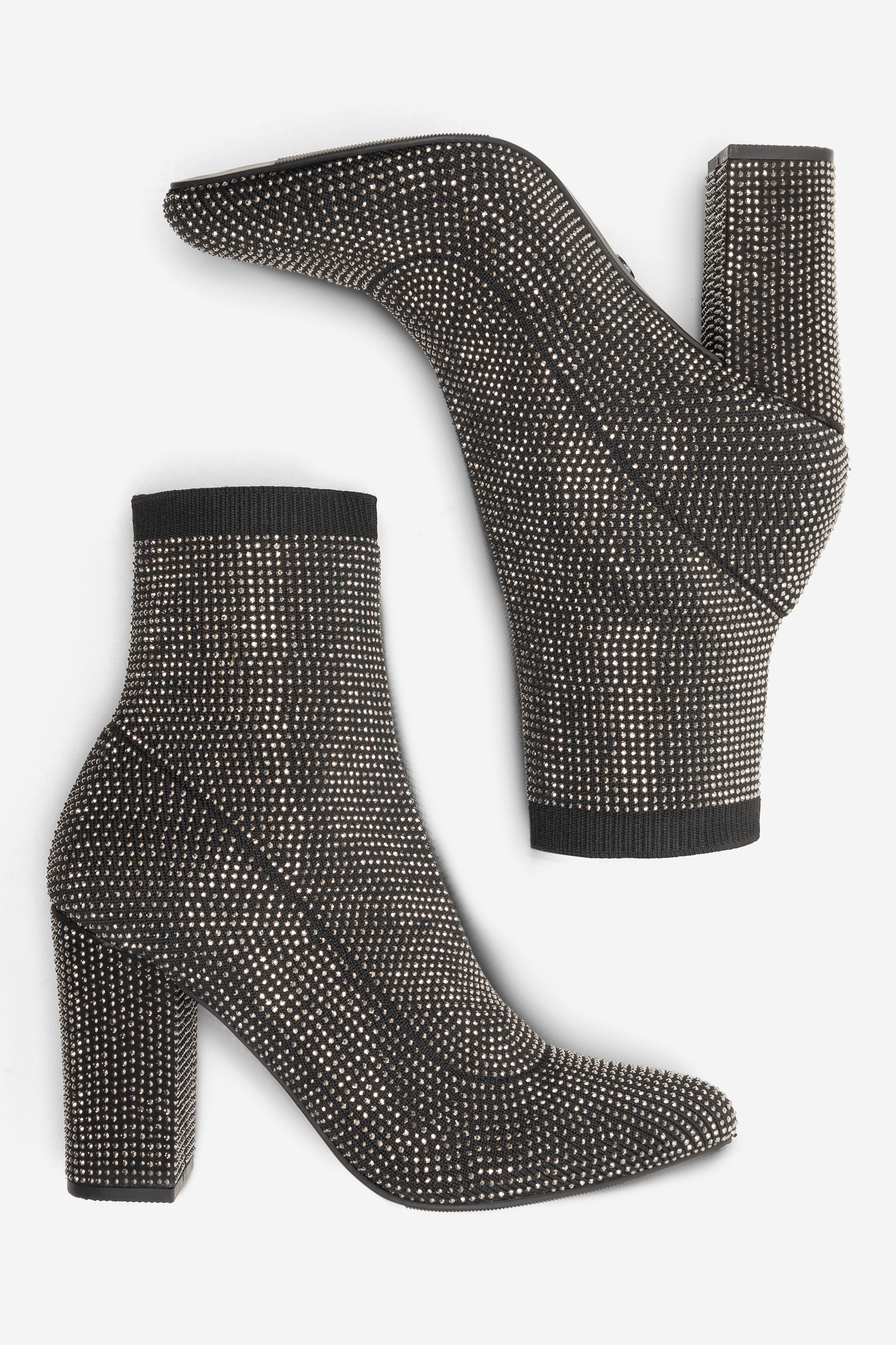 Kotníková obuv ČERNÁ