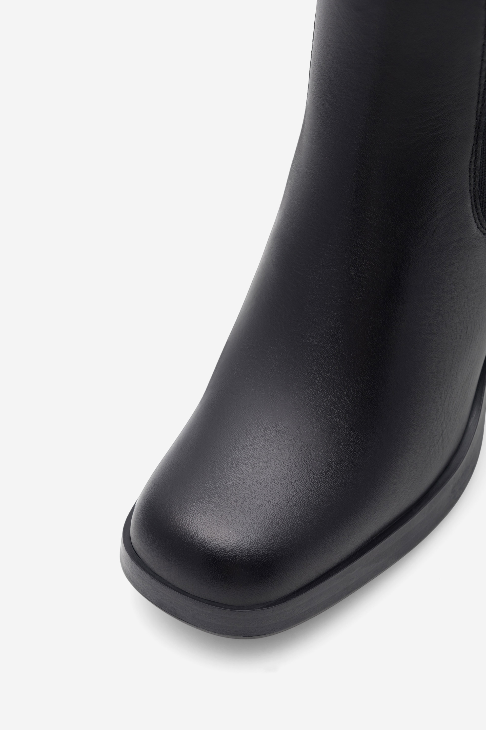 Kotníková obuv ČERNÁ