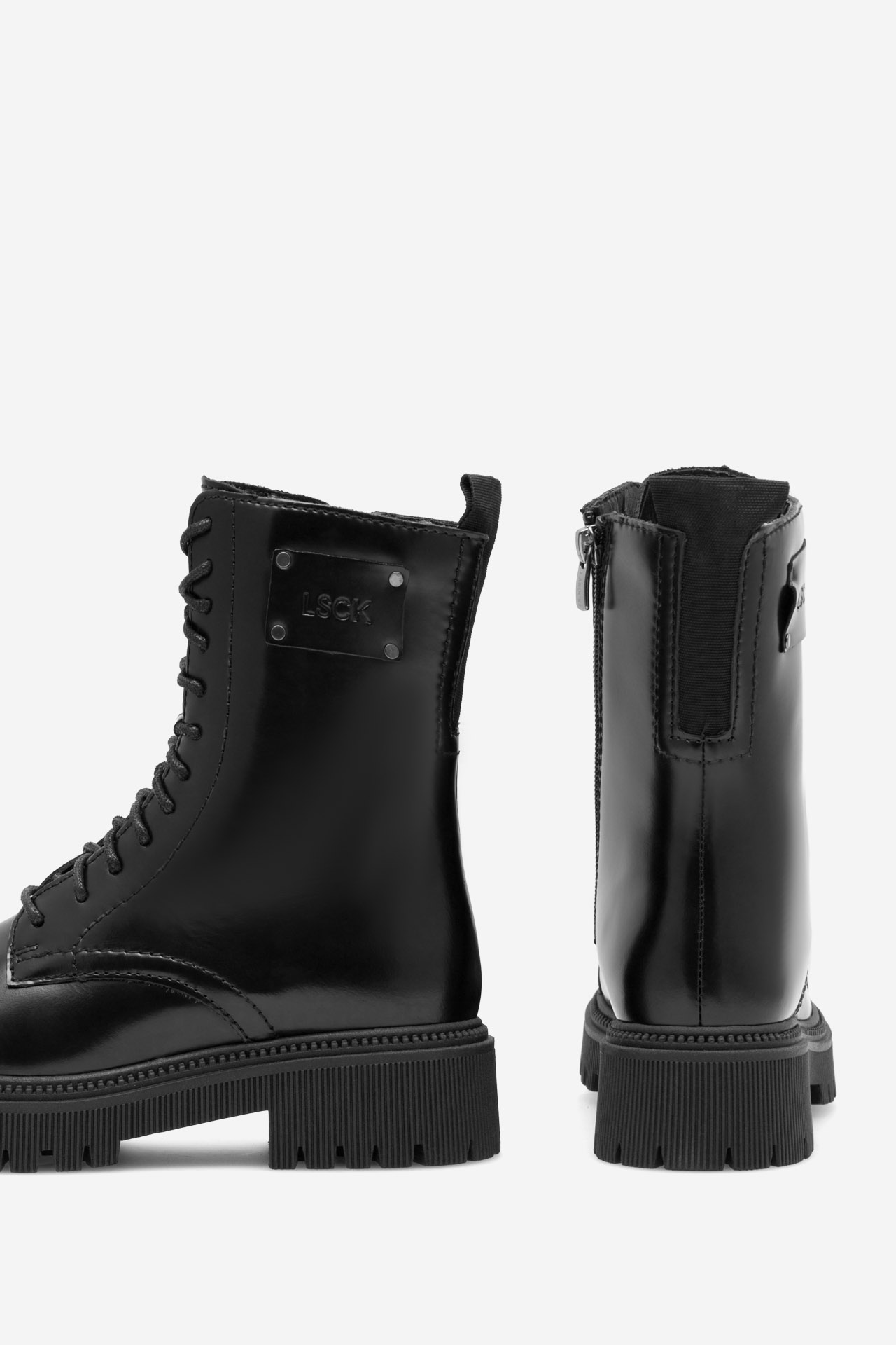 Šněrovací vyšší obuv ČERNÁ