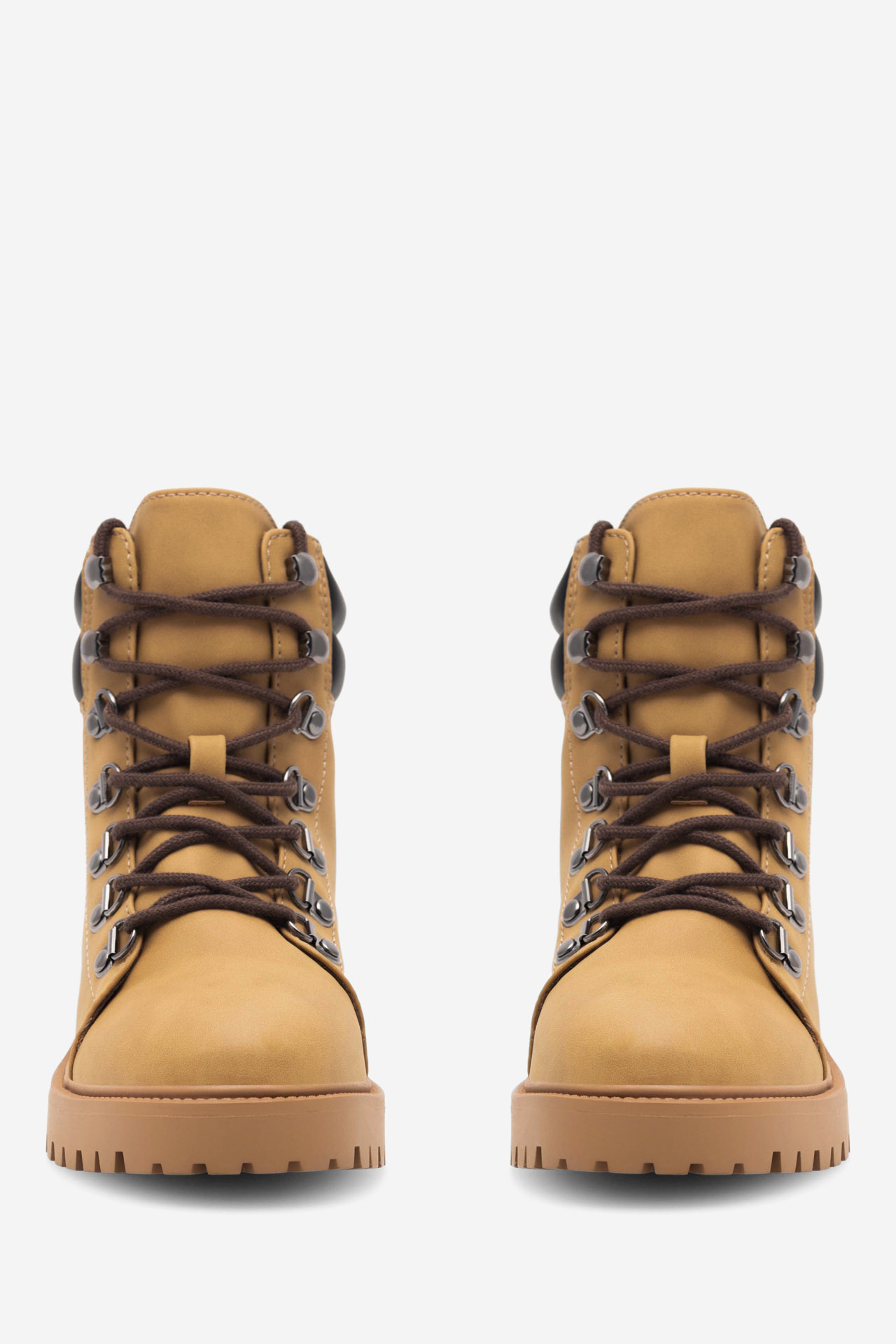 Šněrovací vyšší obuv CAMEL