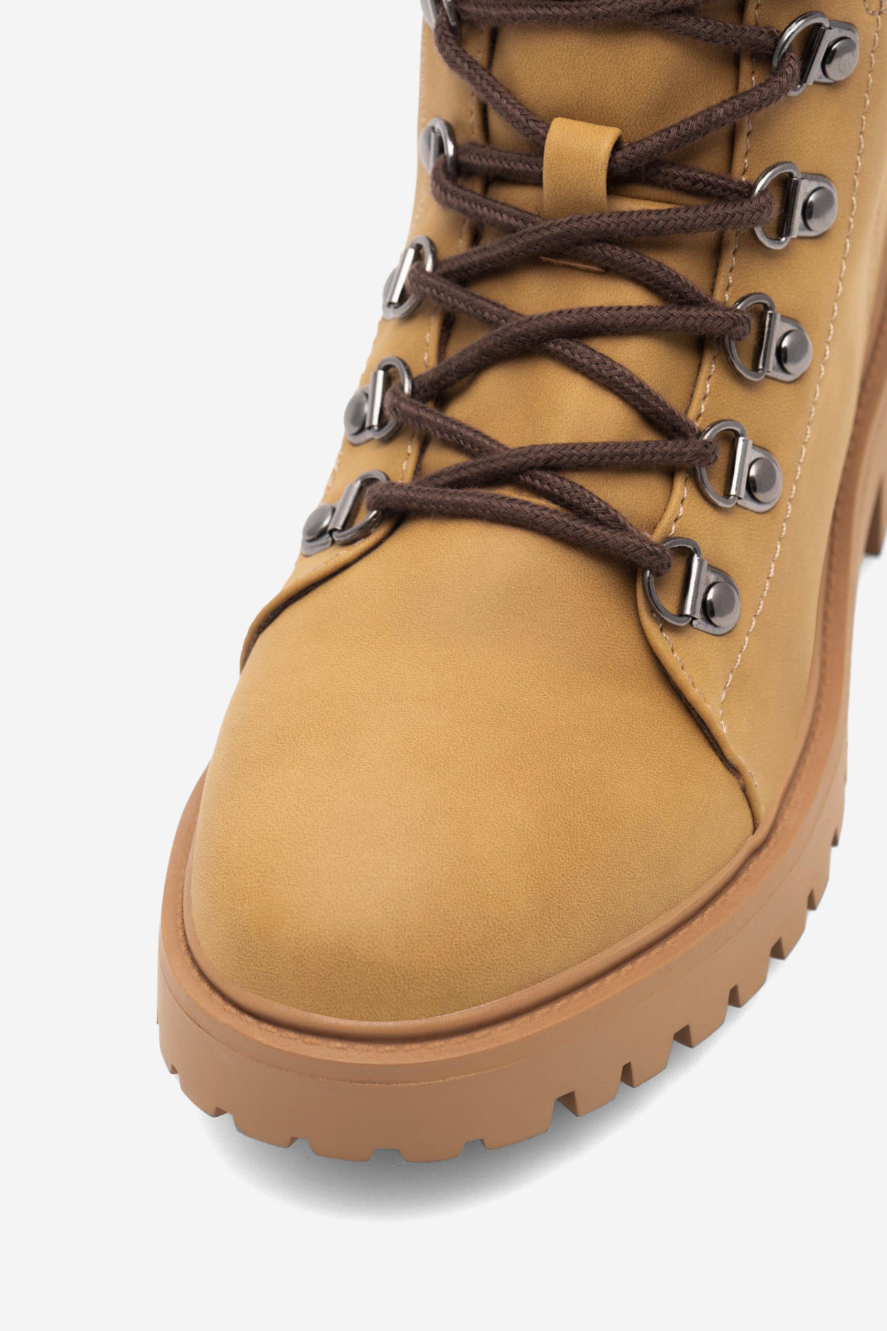 Šněrovací vyšší obuv CAMEL