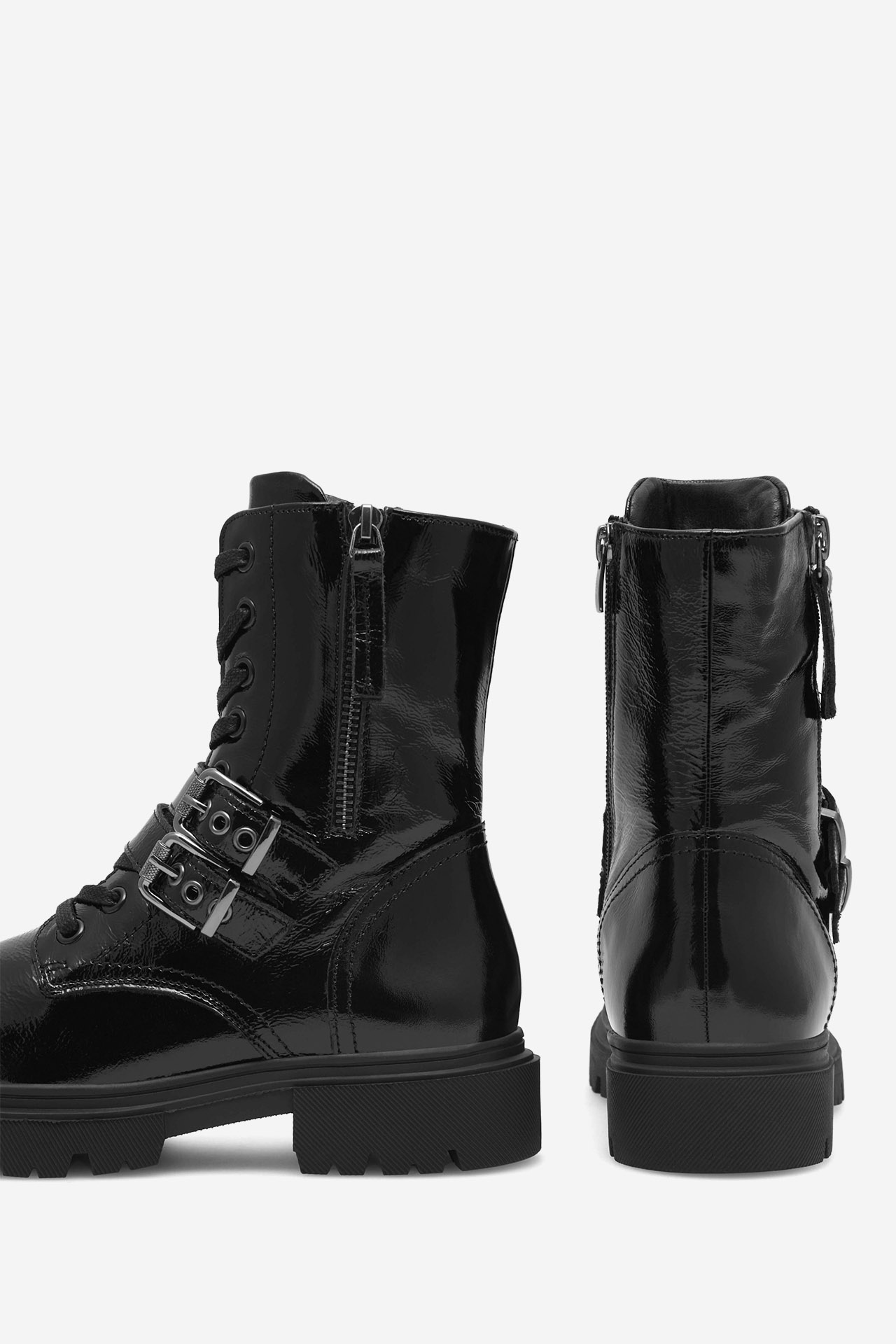 Šnurovacie topánky Čierna