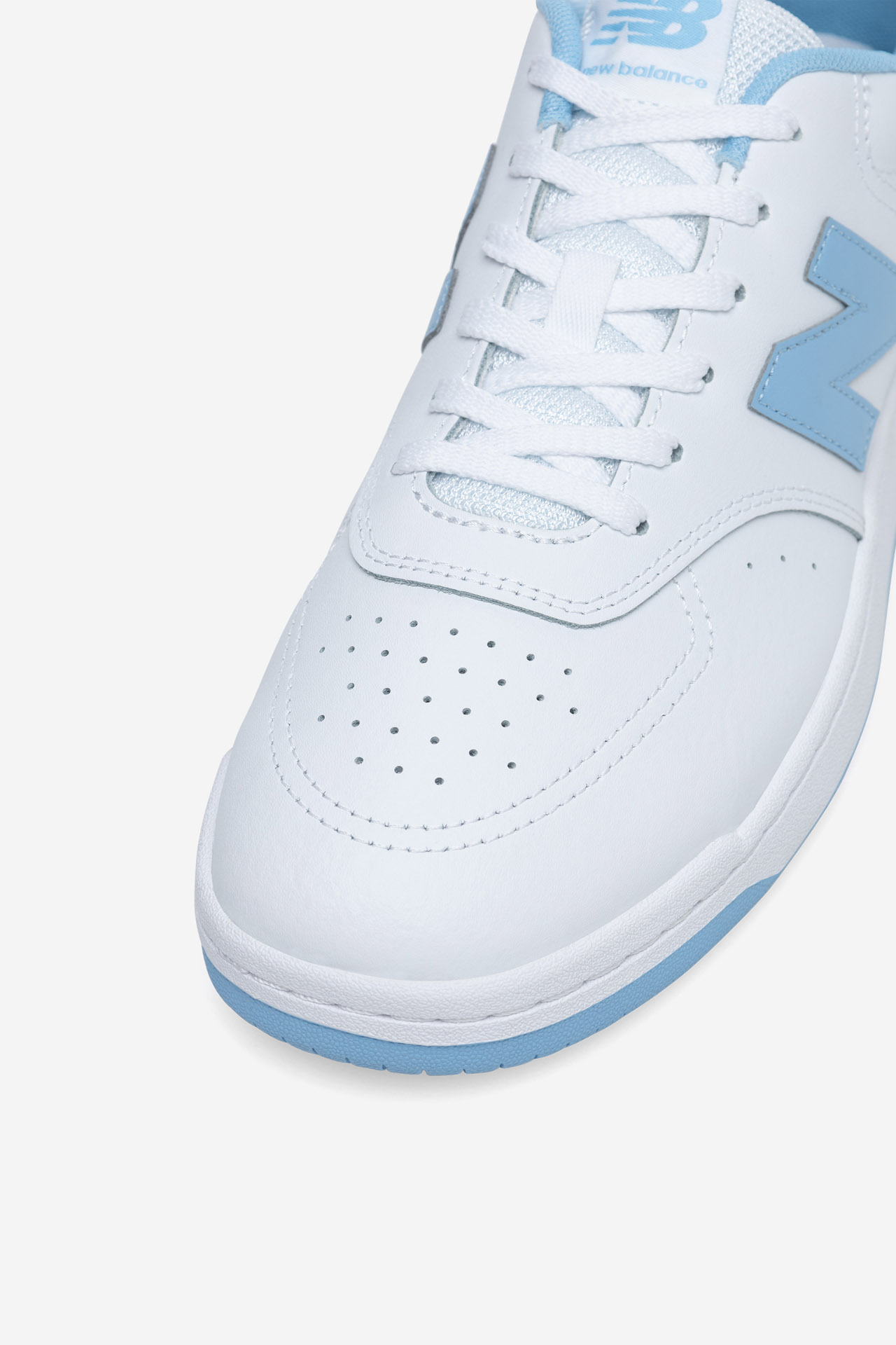 Športna obutev Bela