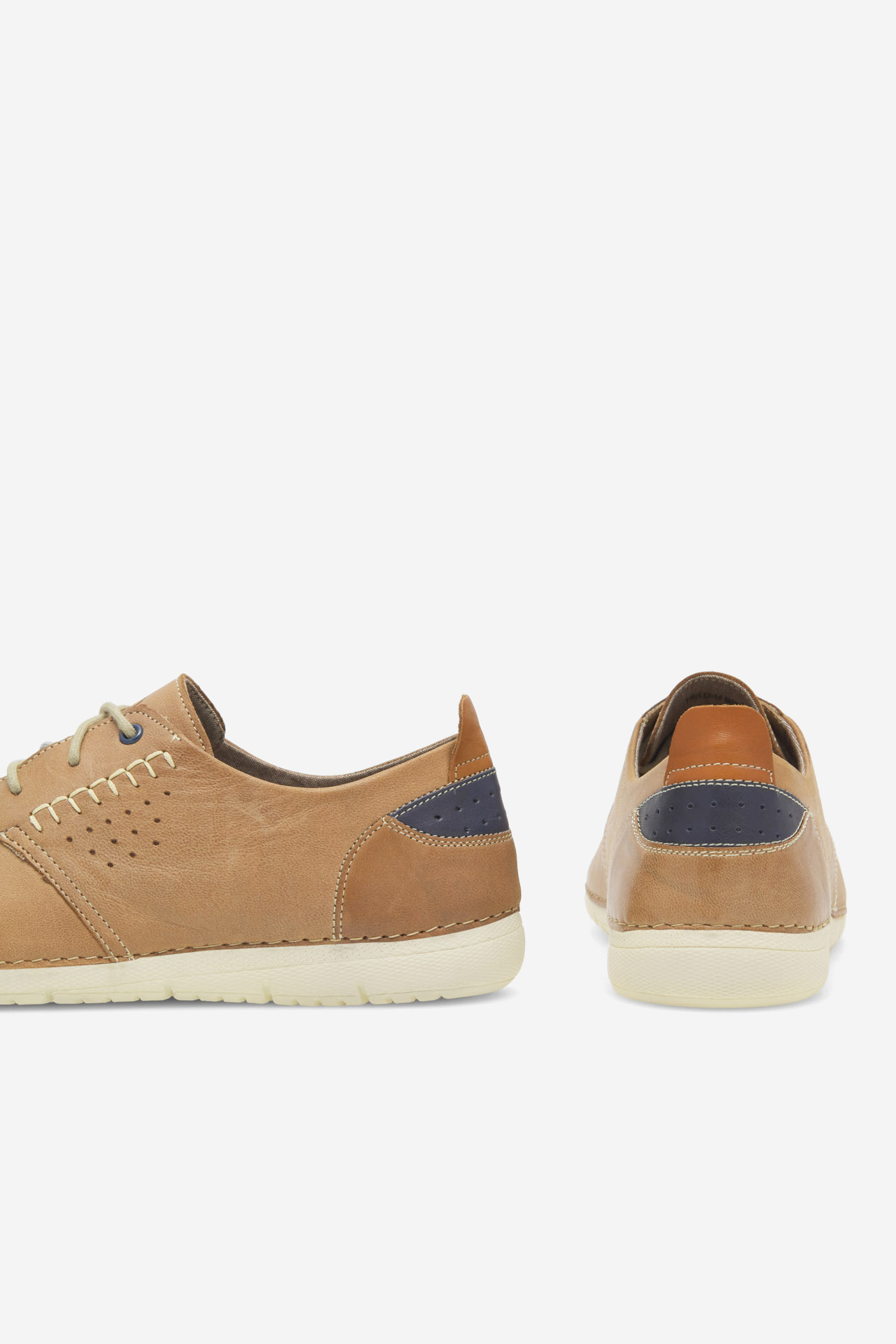 Polobotka CAMEL