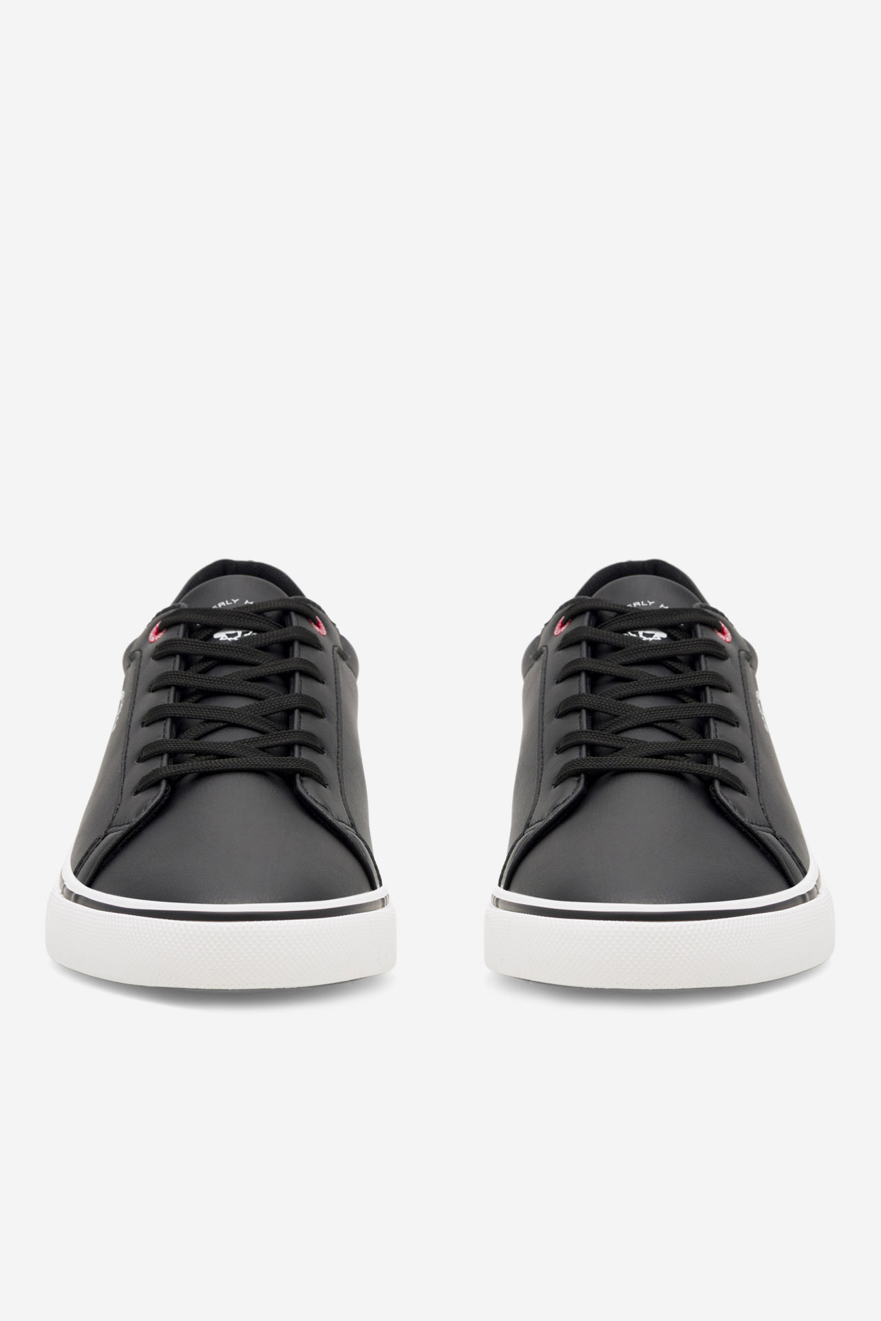 Platnene superge Črna