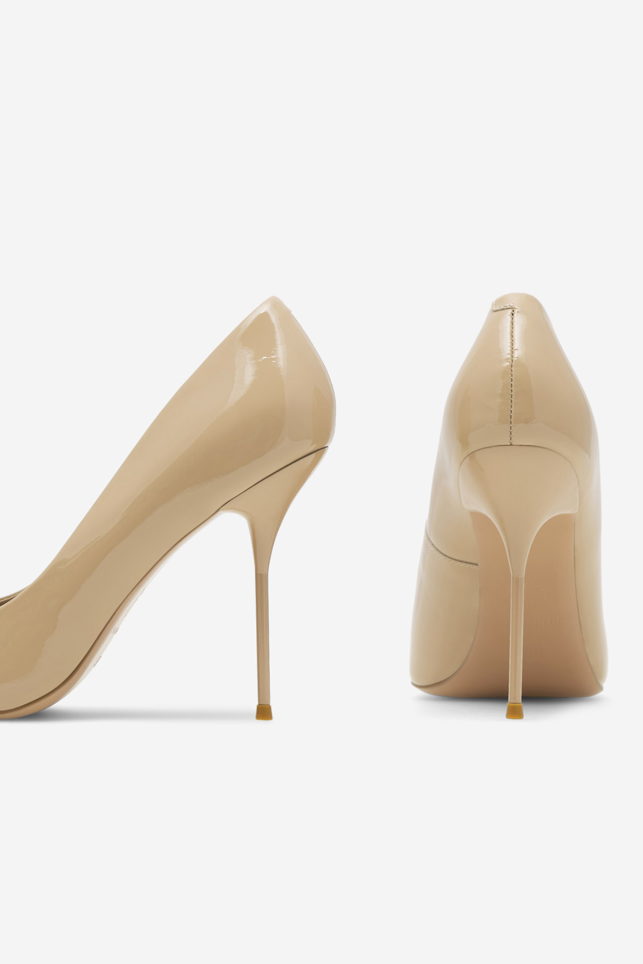 Čevlji z visoko peto Bež