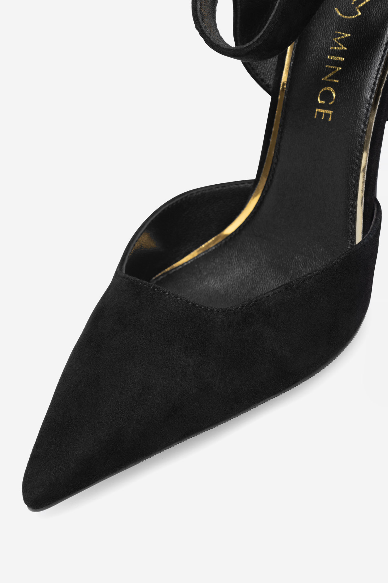 Čevlji z visoko peto Črna