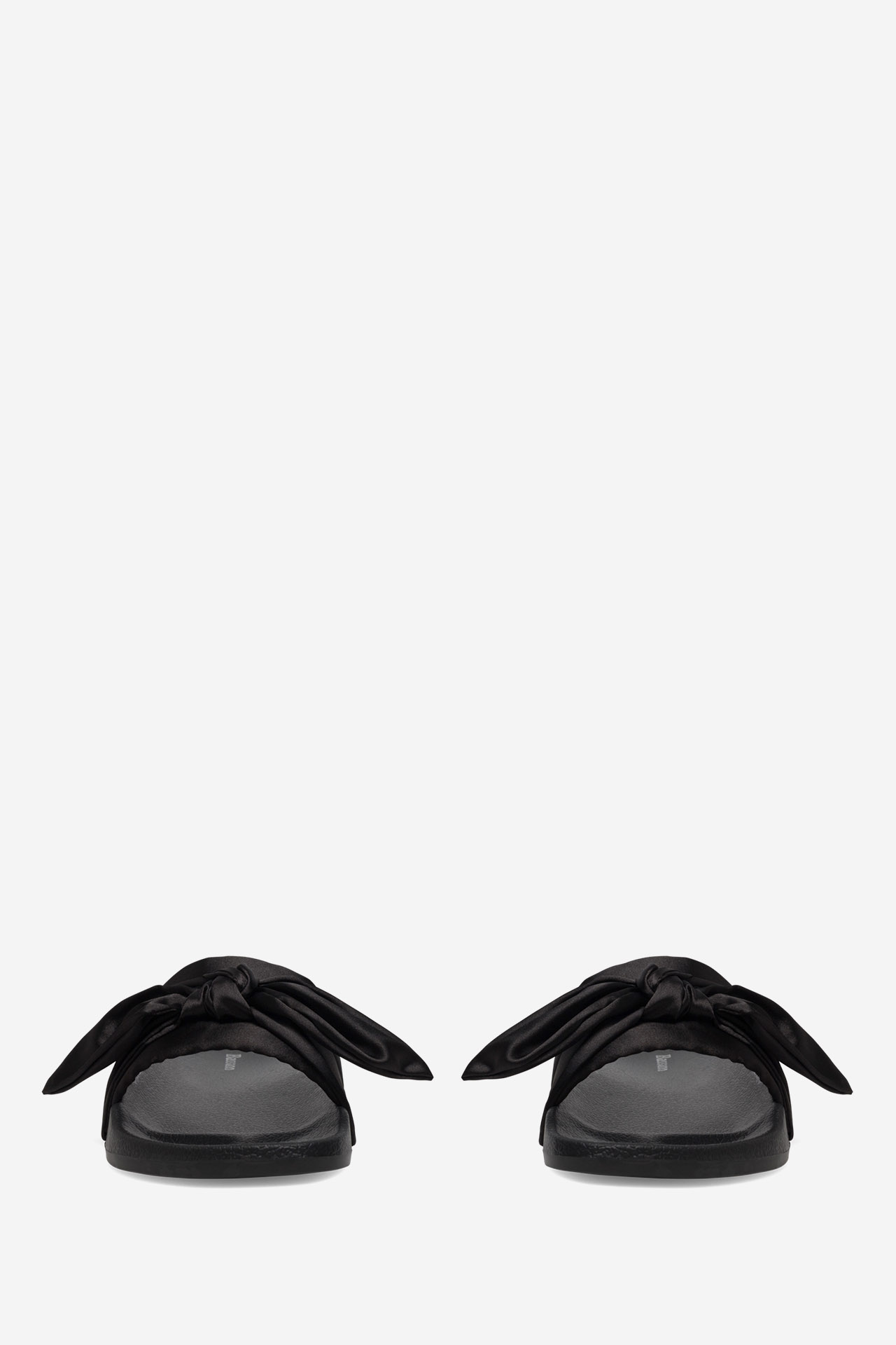 Natikači za bazen Črna