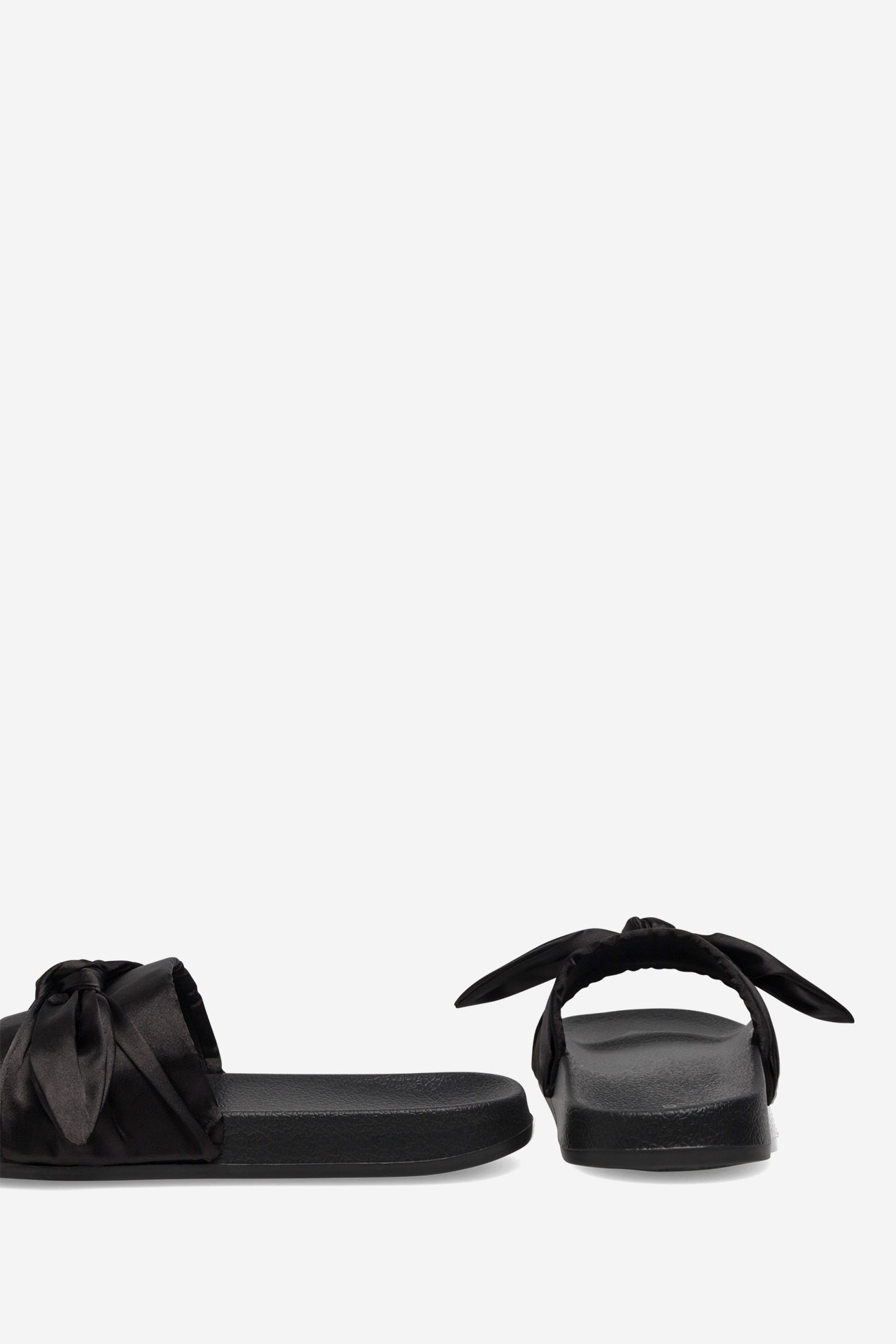 Natikači za bazen Črna