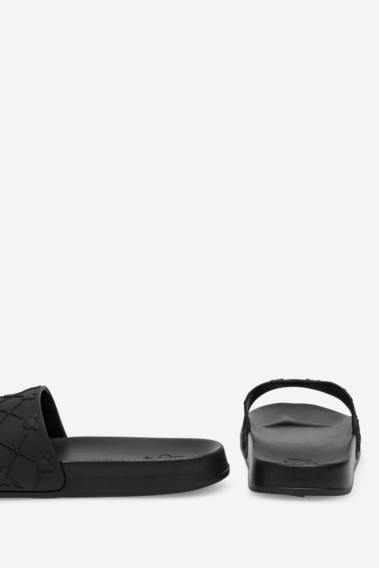 Natikači za bazen Črna