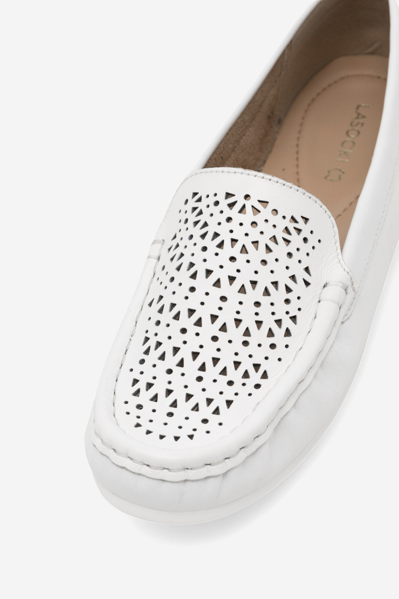 Pantofi închiși ALB