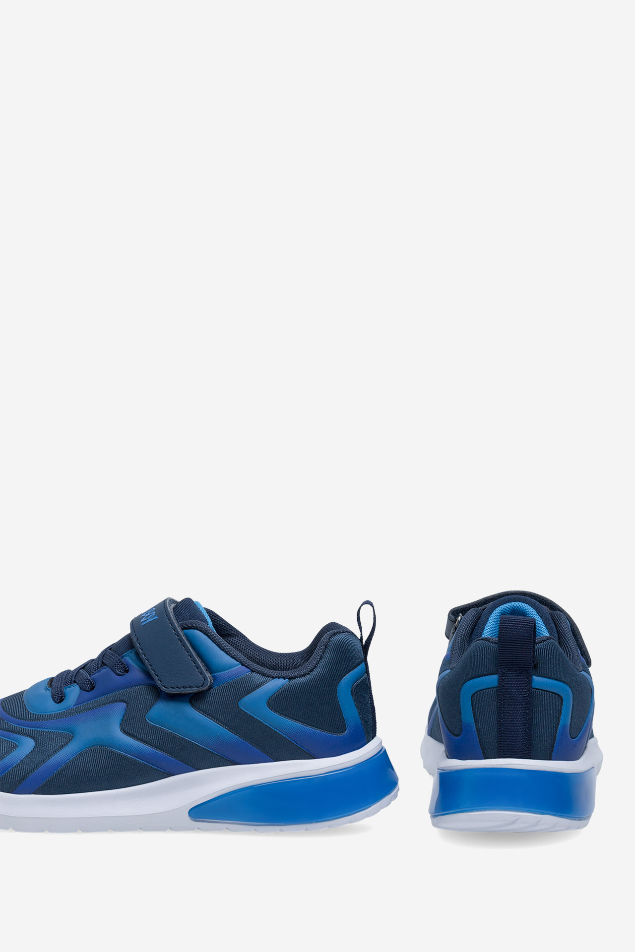 Superge Mornarsko modra