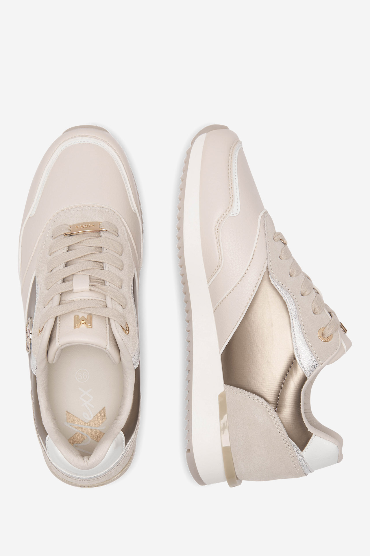 Сникърси БЕЖОВ