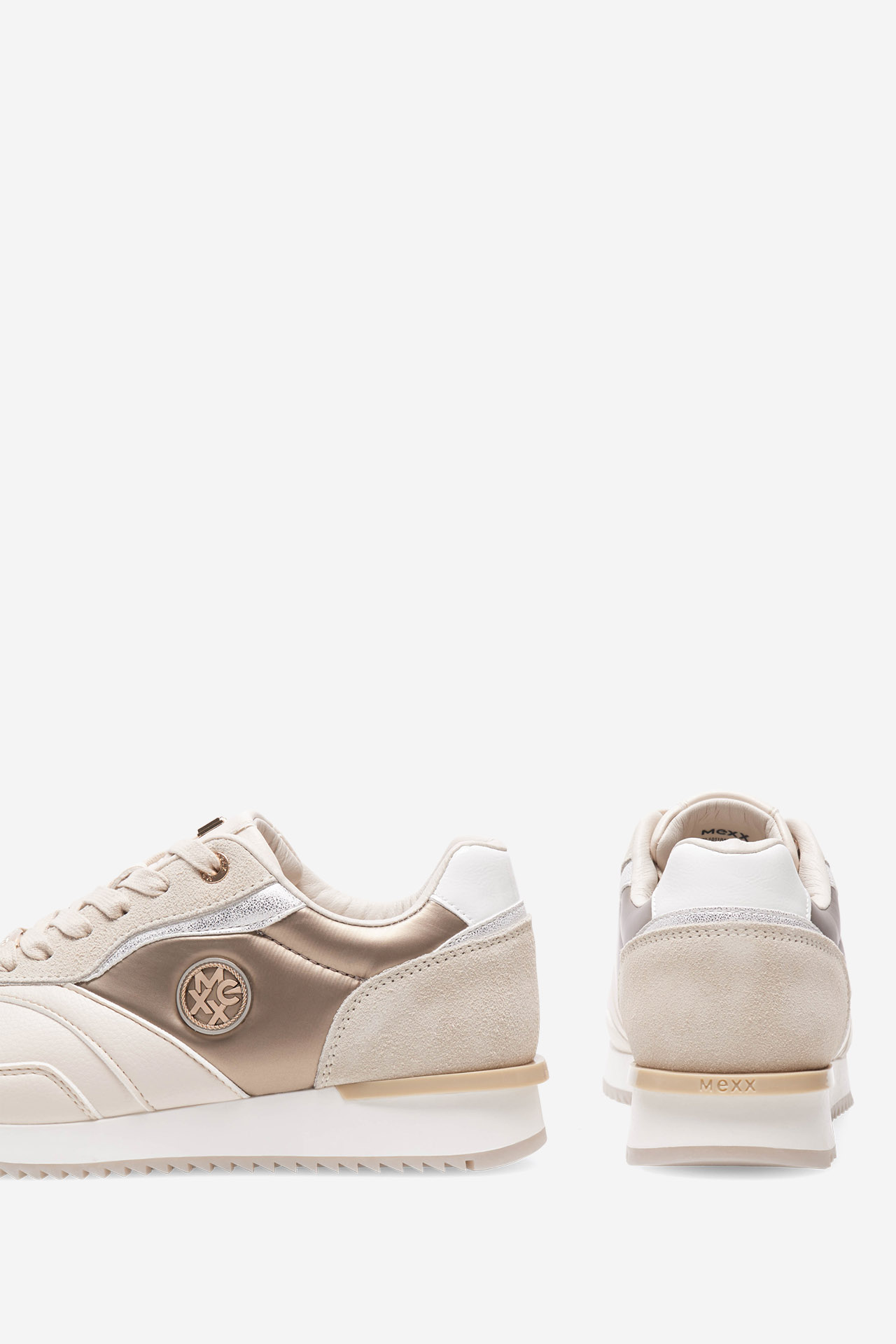 Сникърси БЕЖОВ