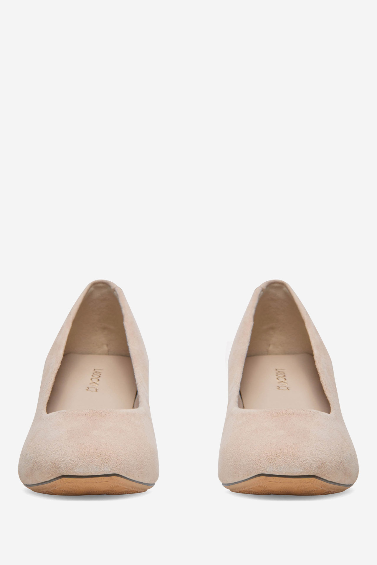 Cipele na petu Tamnobež