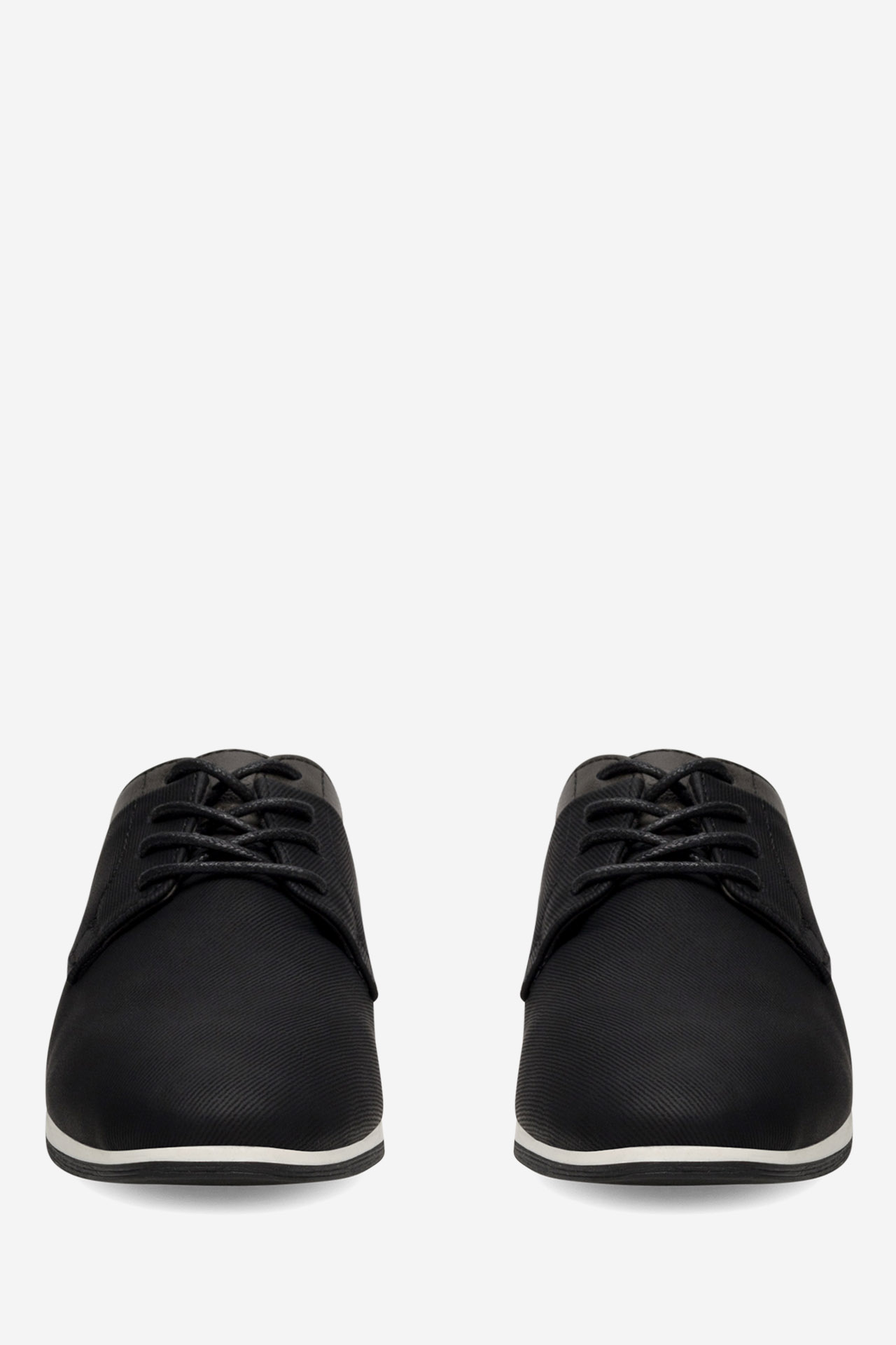 Pantofi închiși NEGRU