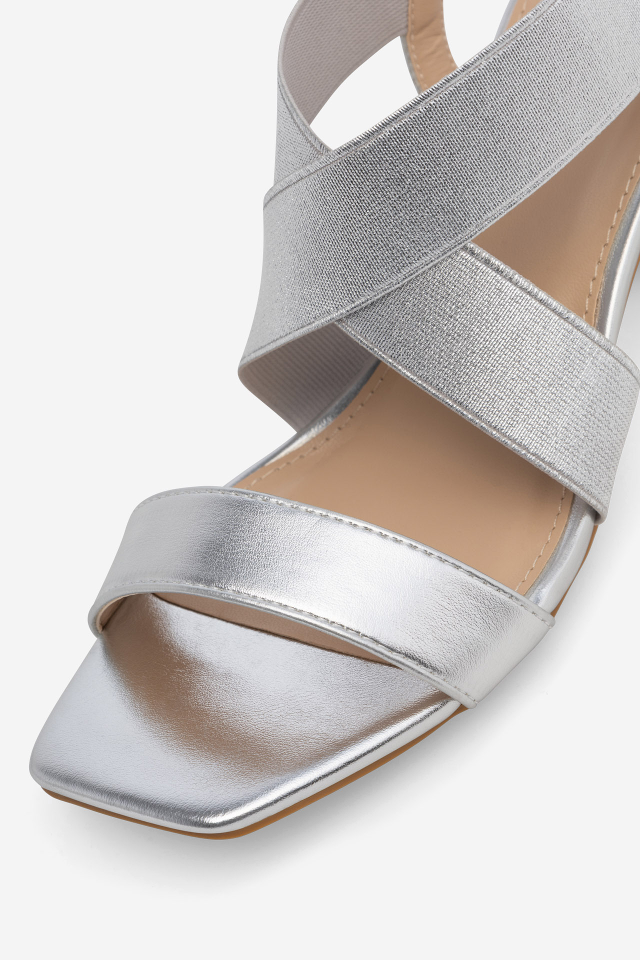 Sandále Strieborná