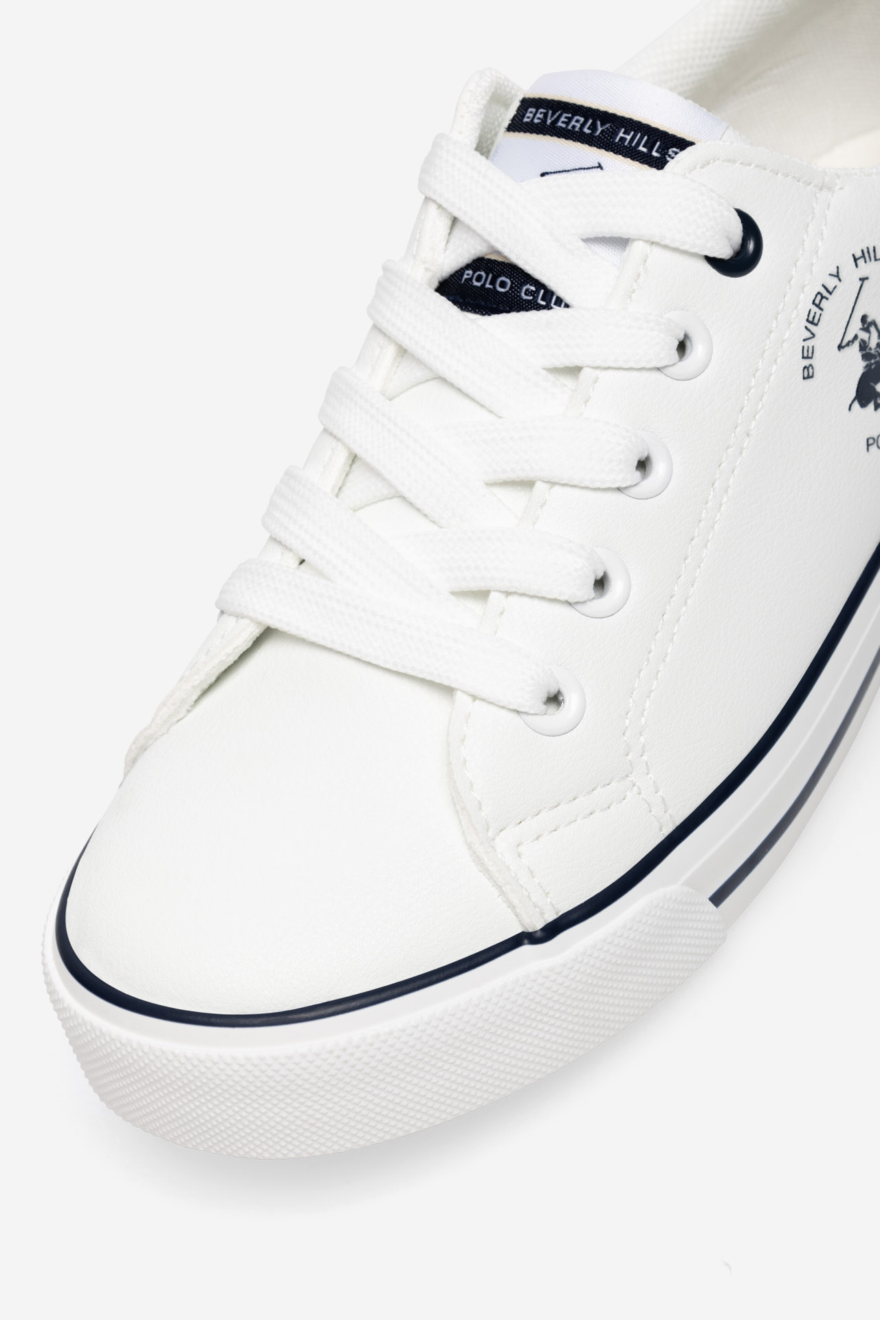 Platnene superge Bela