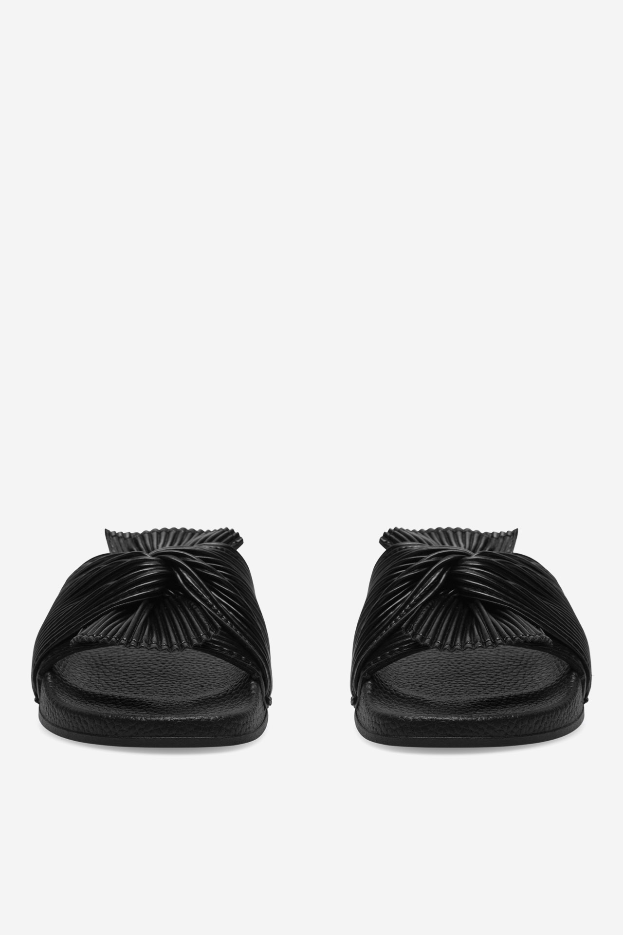 Natikači za bazen Črna