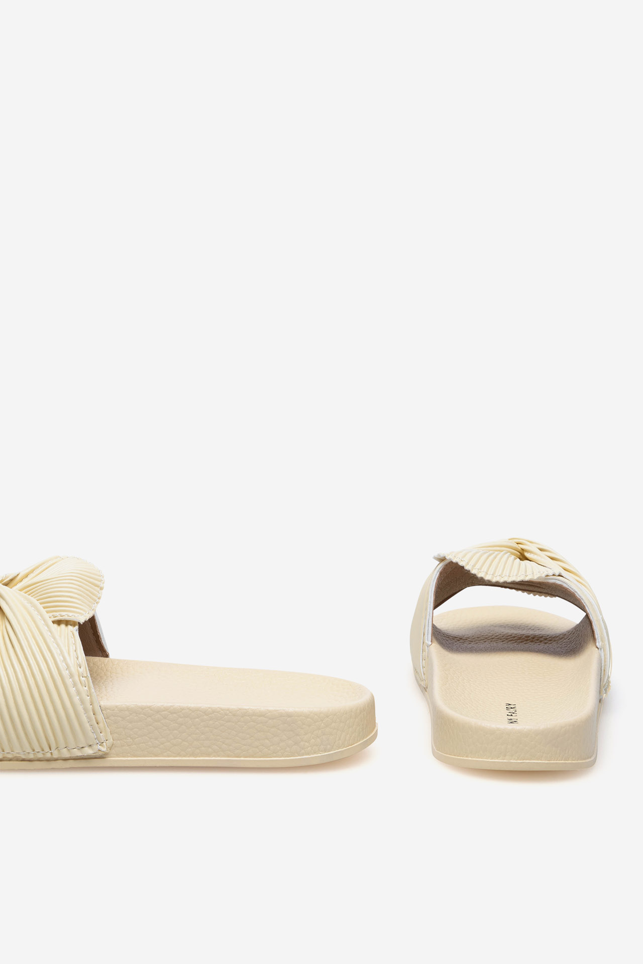 Šľapky k vode Žltá