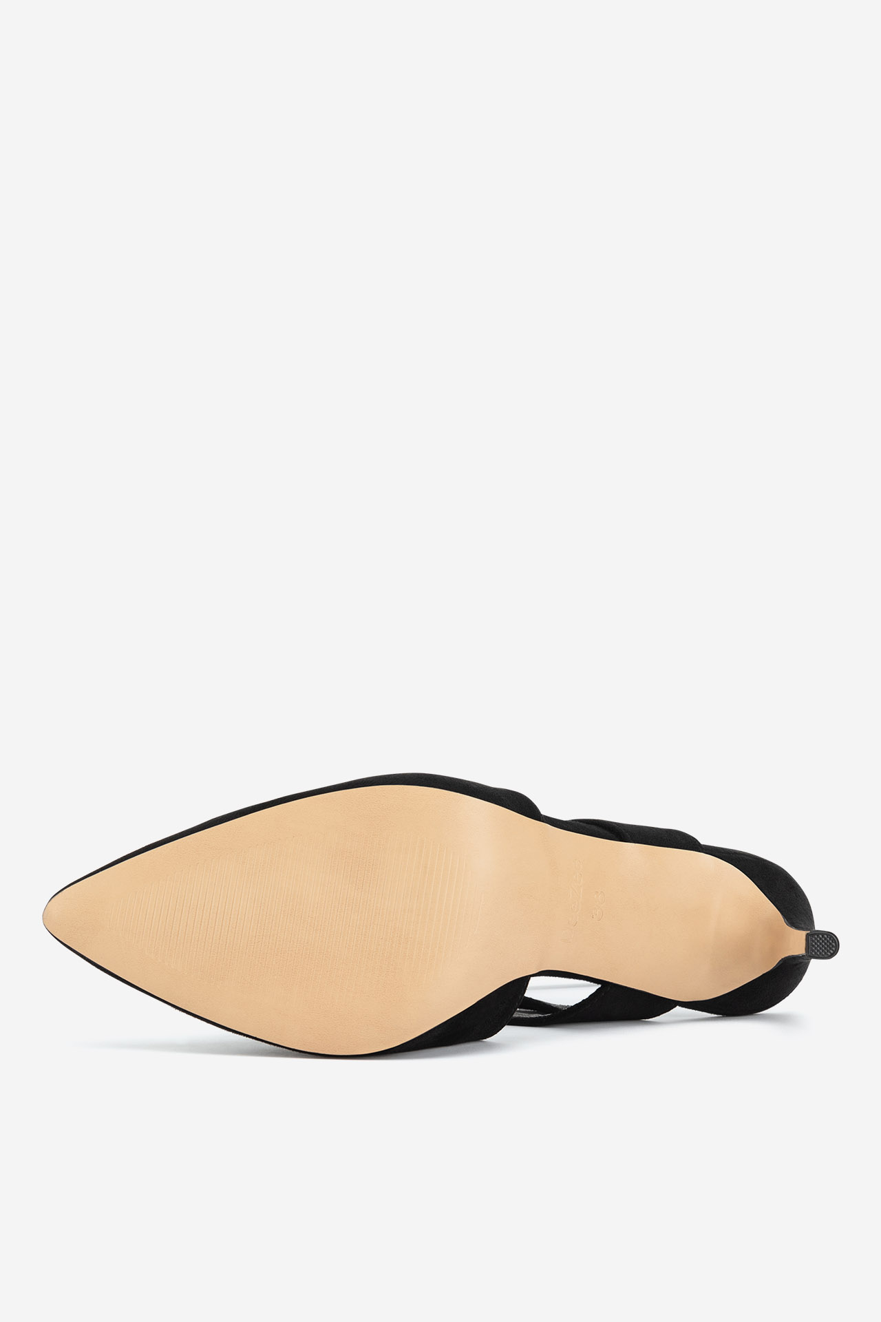 Čevlji z visoko peto Črna