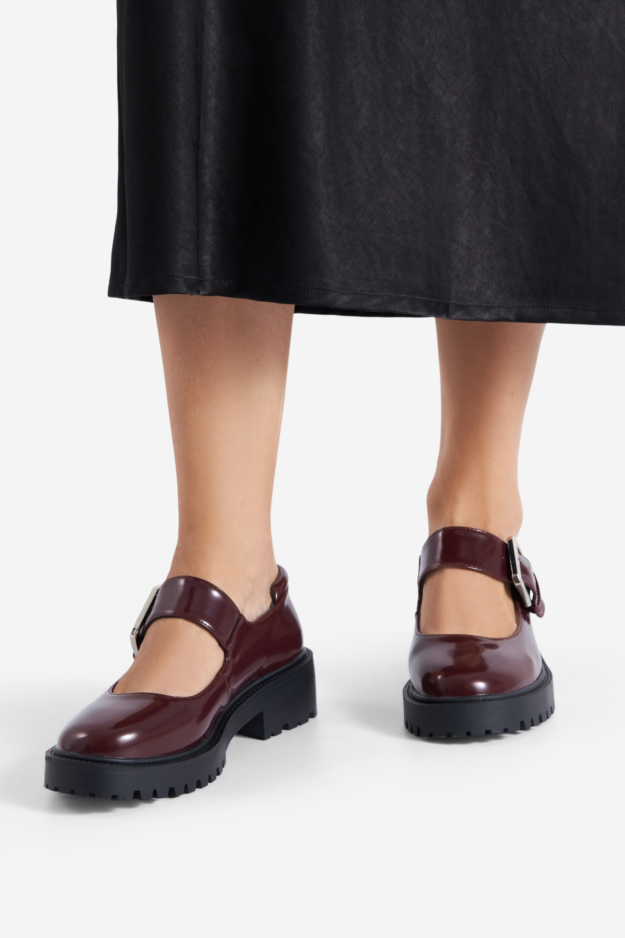 Félcipő BORDÓ