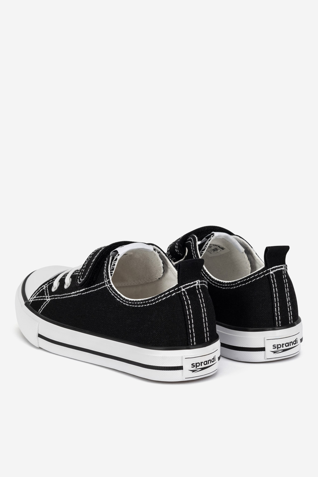 Platnene superge Črna