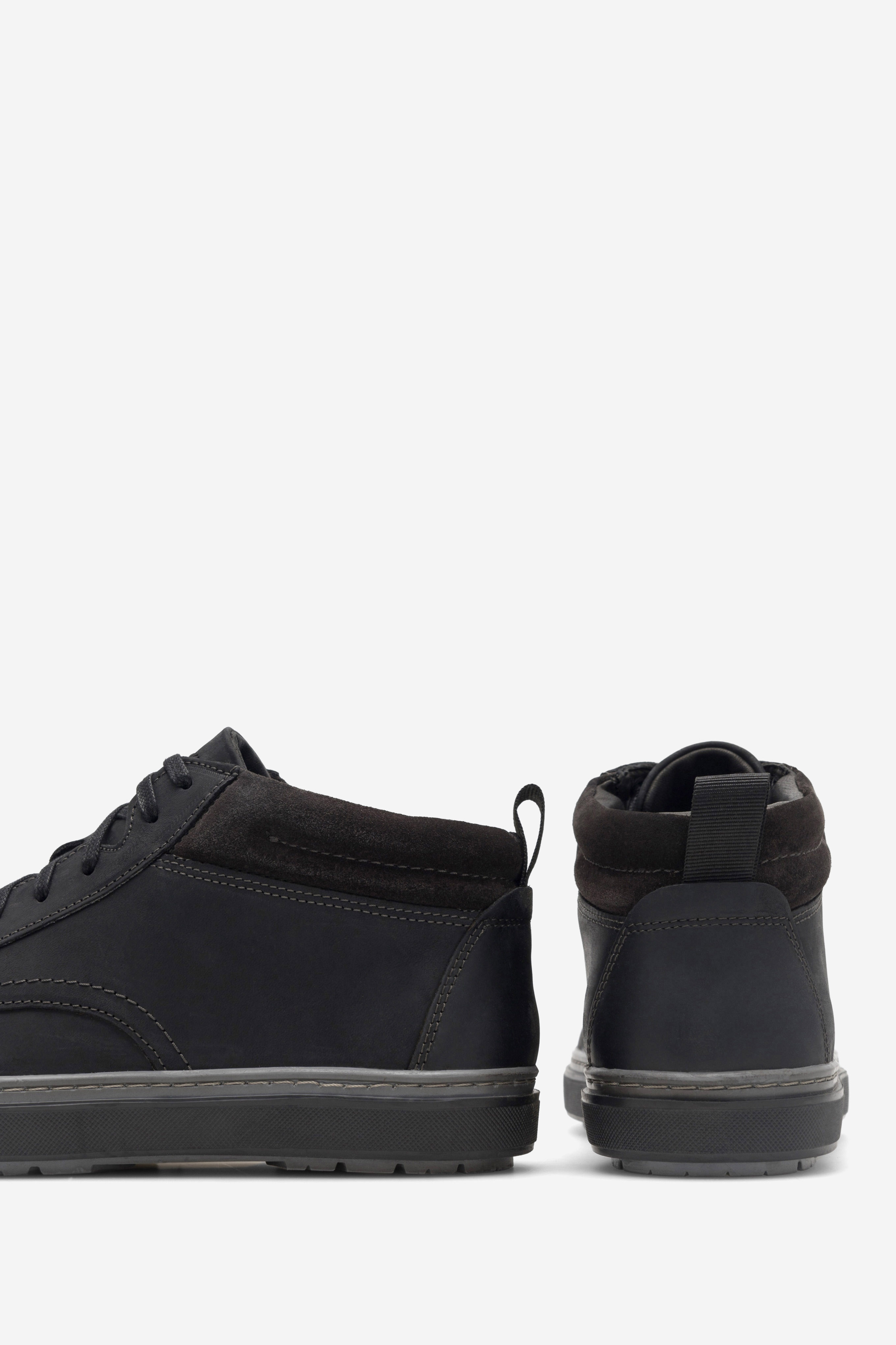 Šněrovací vyšší obuv ČERNÁ