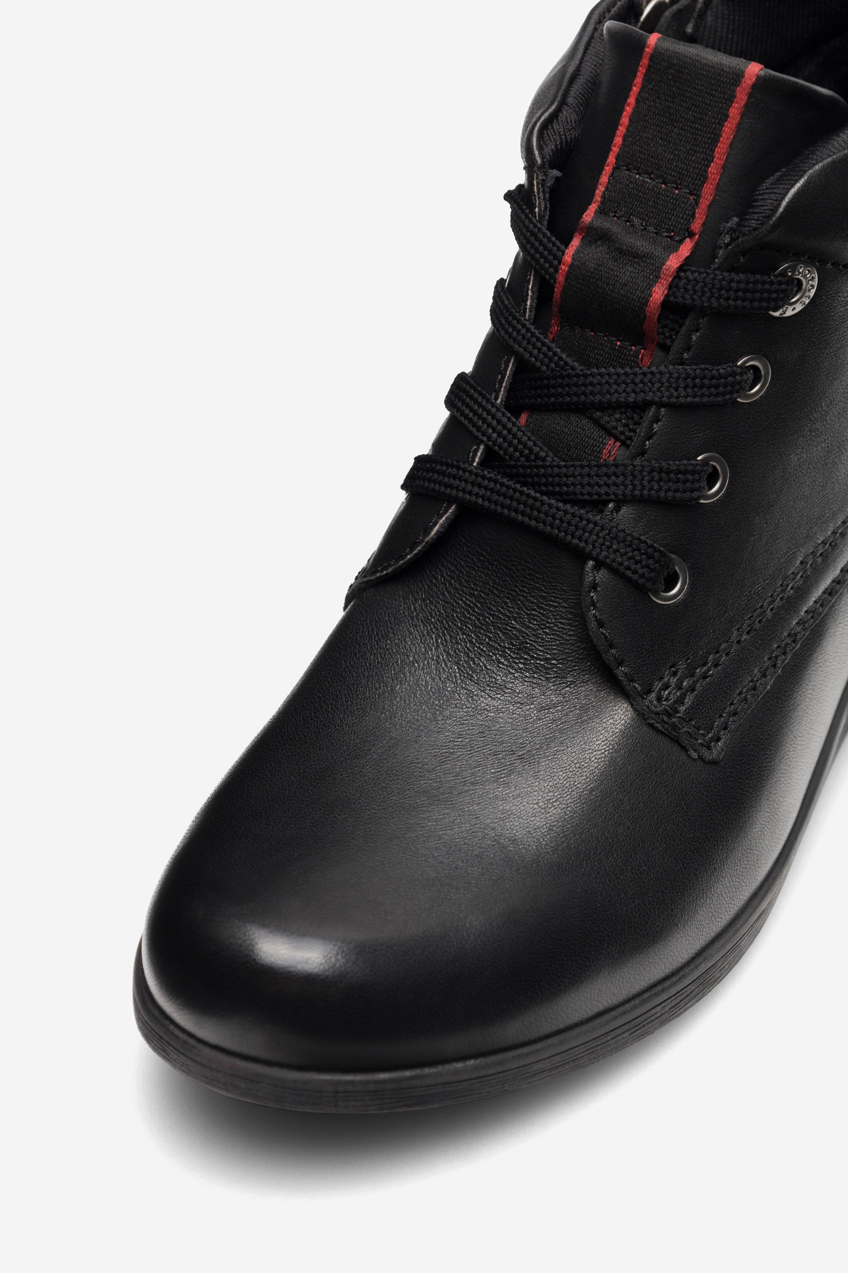 Šněrovací vyšší obuv ČERNÁ