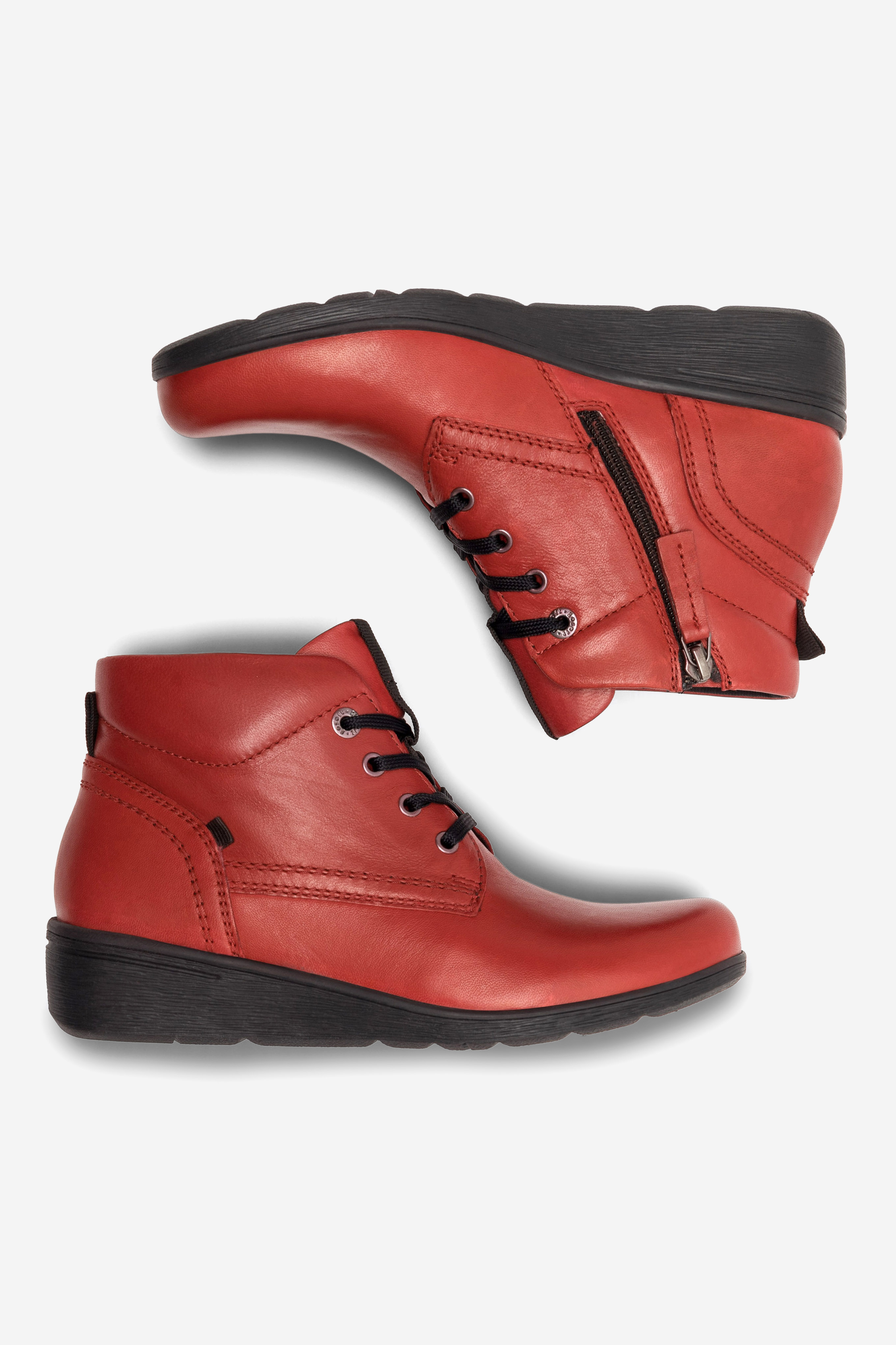 Šněrovací vyšší obuv ČERVENÁ