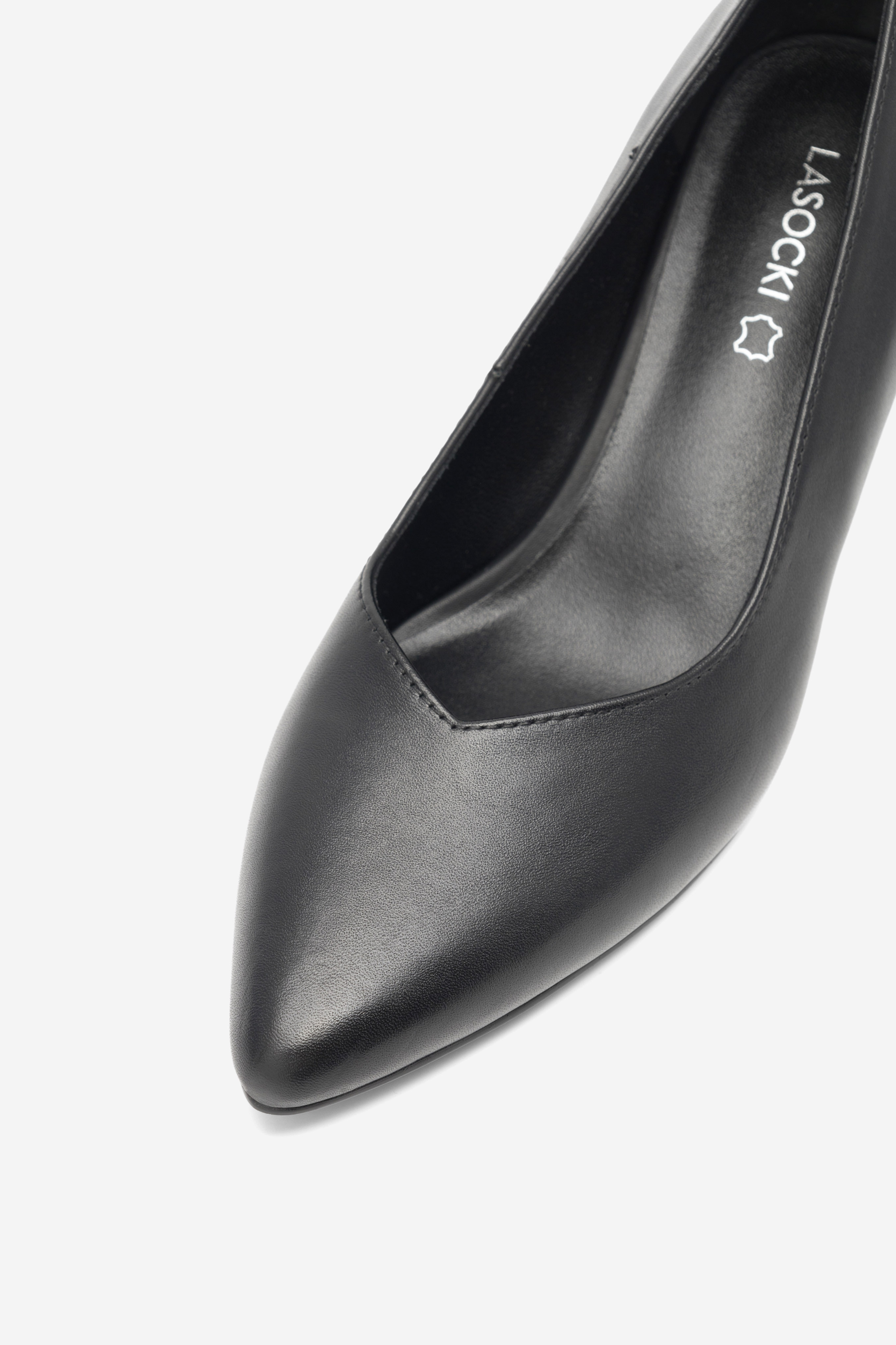 Pantofi cu toc NEGRU