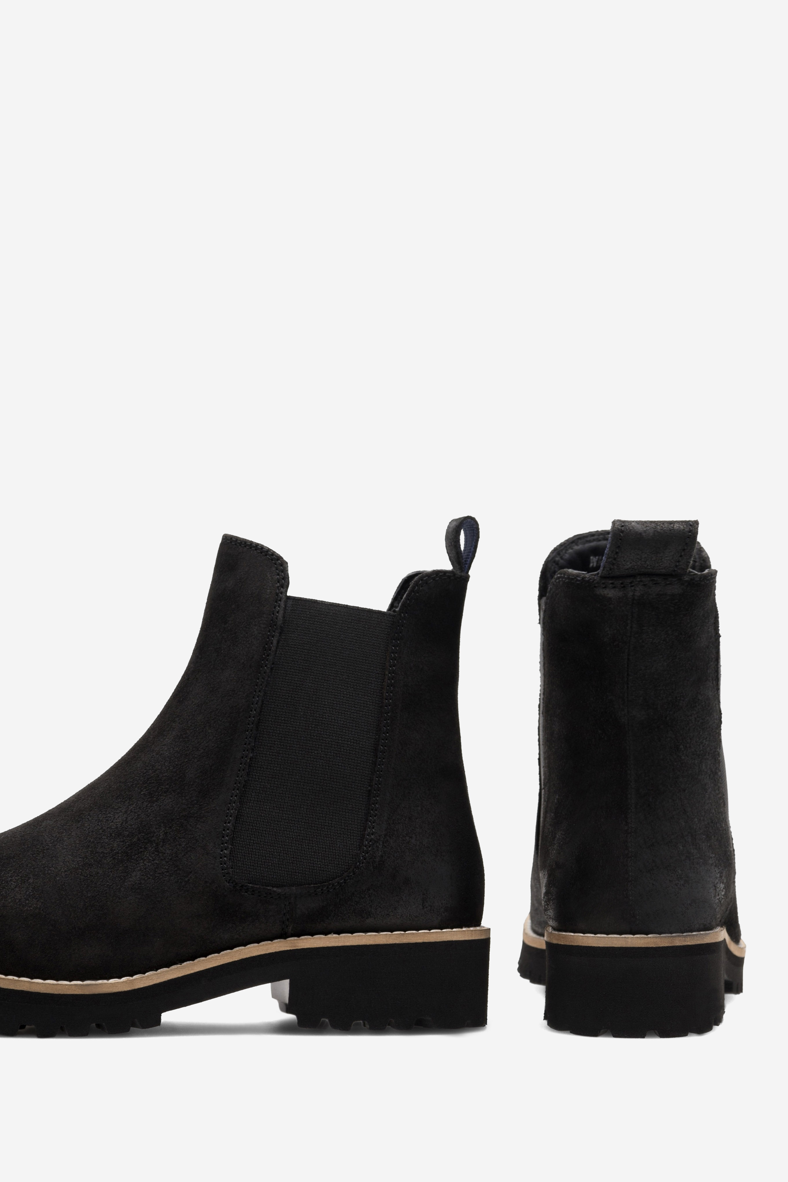 Gležnjarji chelsea Črna