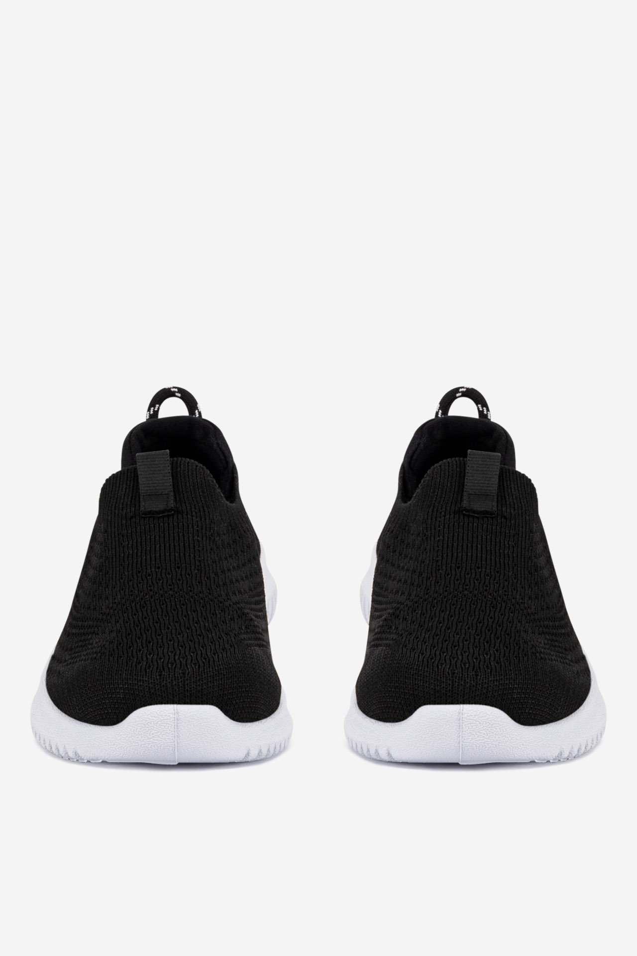 Platnene superge Črna