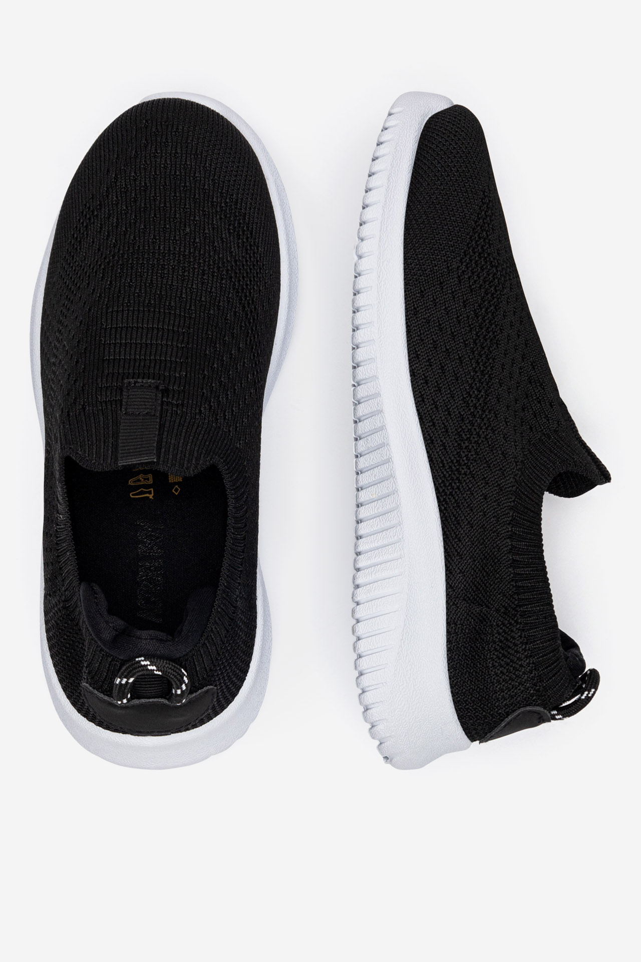 Platnene superge Črna