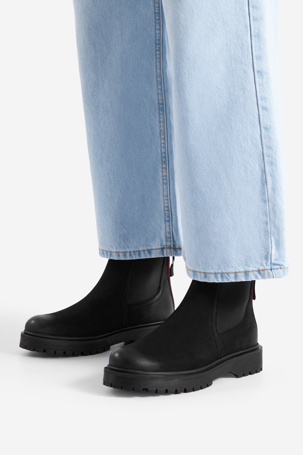 Kotníková obuv ČERNÁ