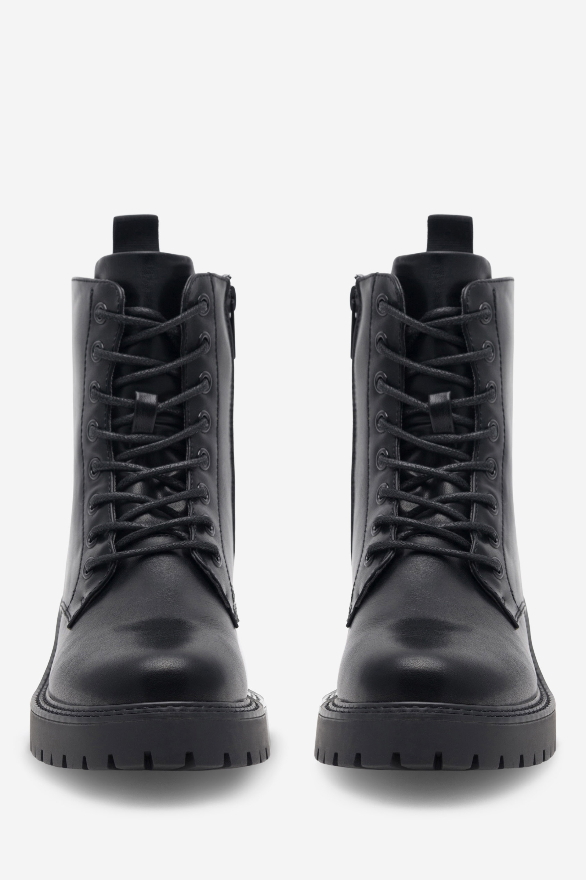 Šněrovací vyšší obuv ČERNÁ