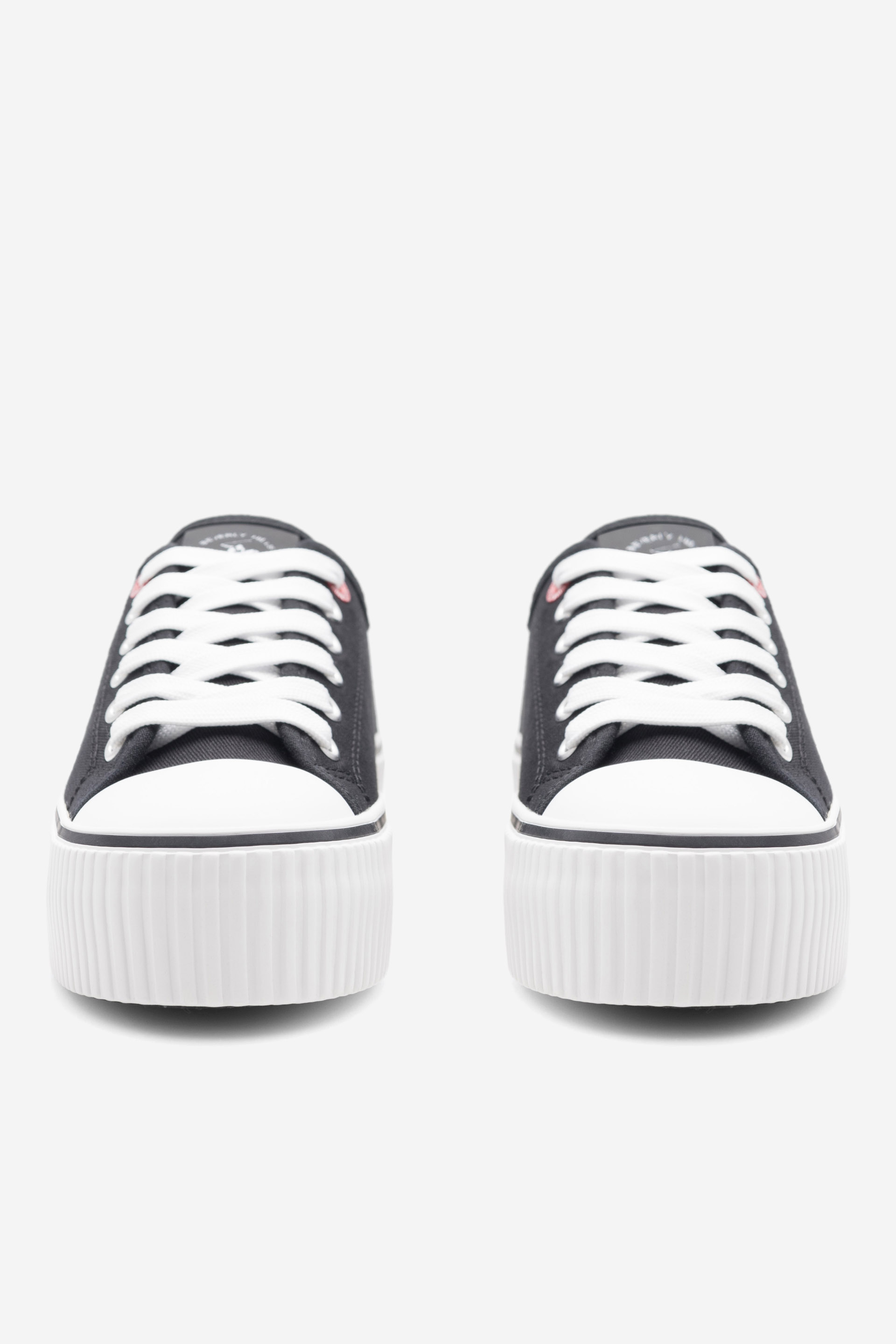 Platnene superge Črna