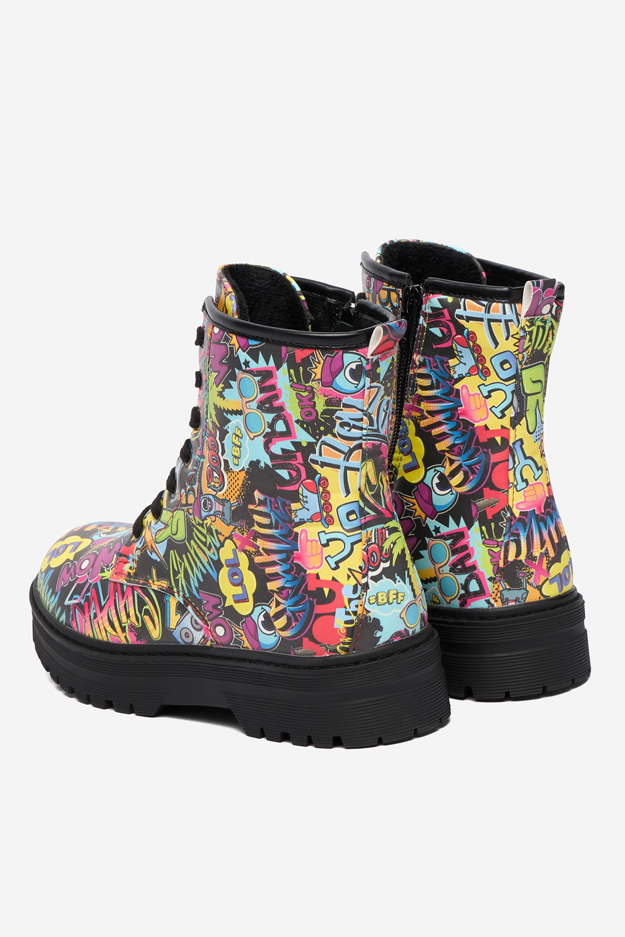 Gležnjarji z vezalkami Pisano