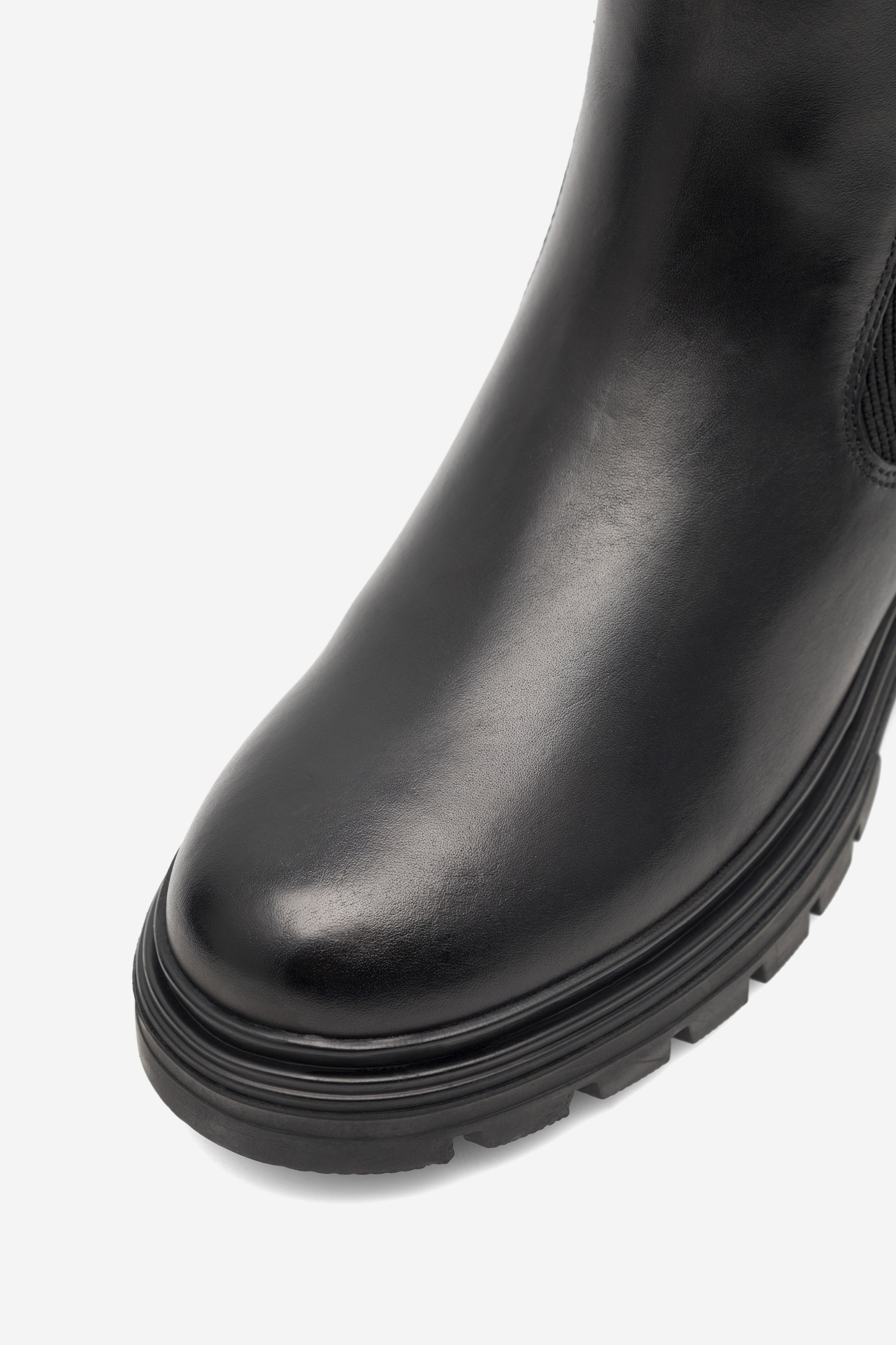 Kotníková obuv ČERNÁ