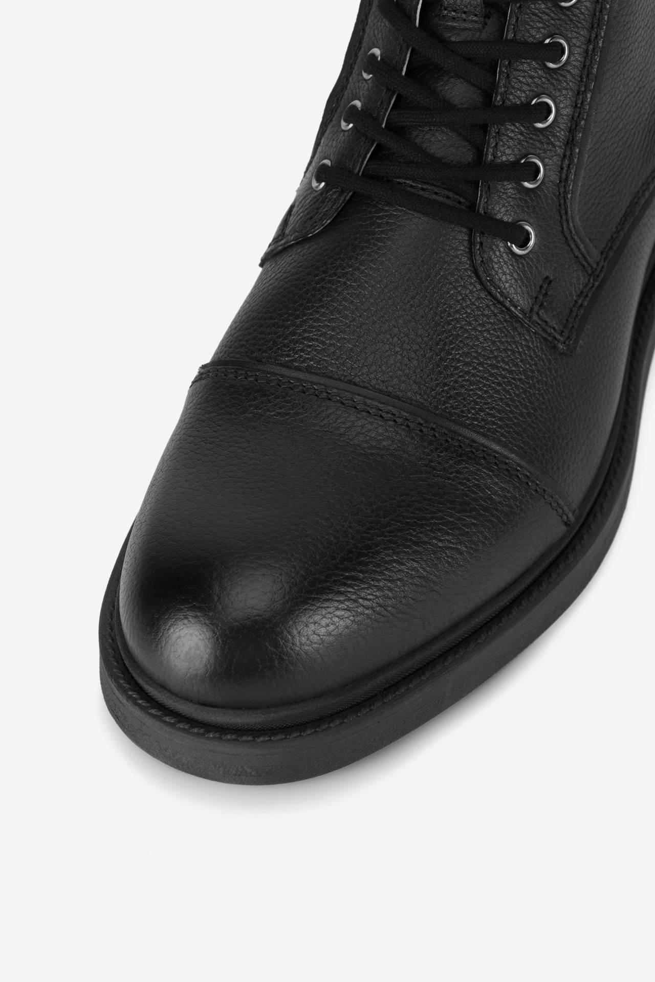 Šněrovací vyšší obuv ČERNÁ