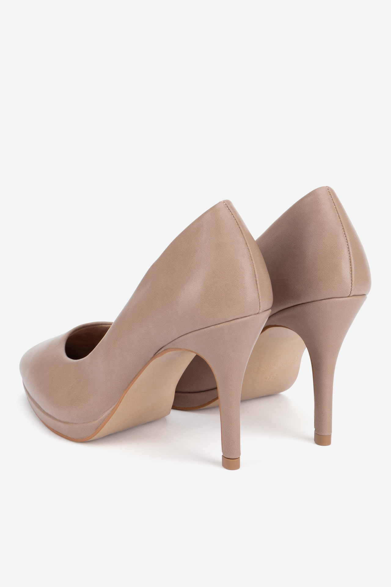 Körömcipő SÖTÉTBÉZS