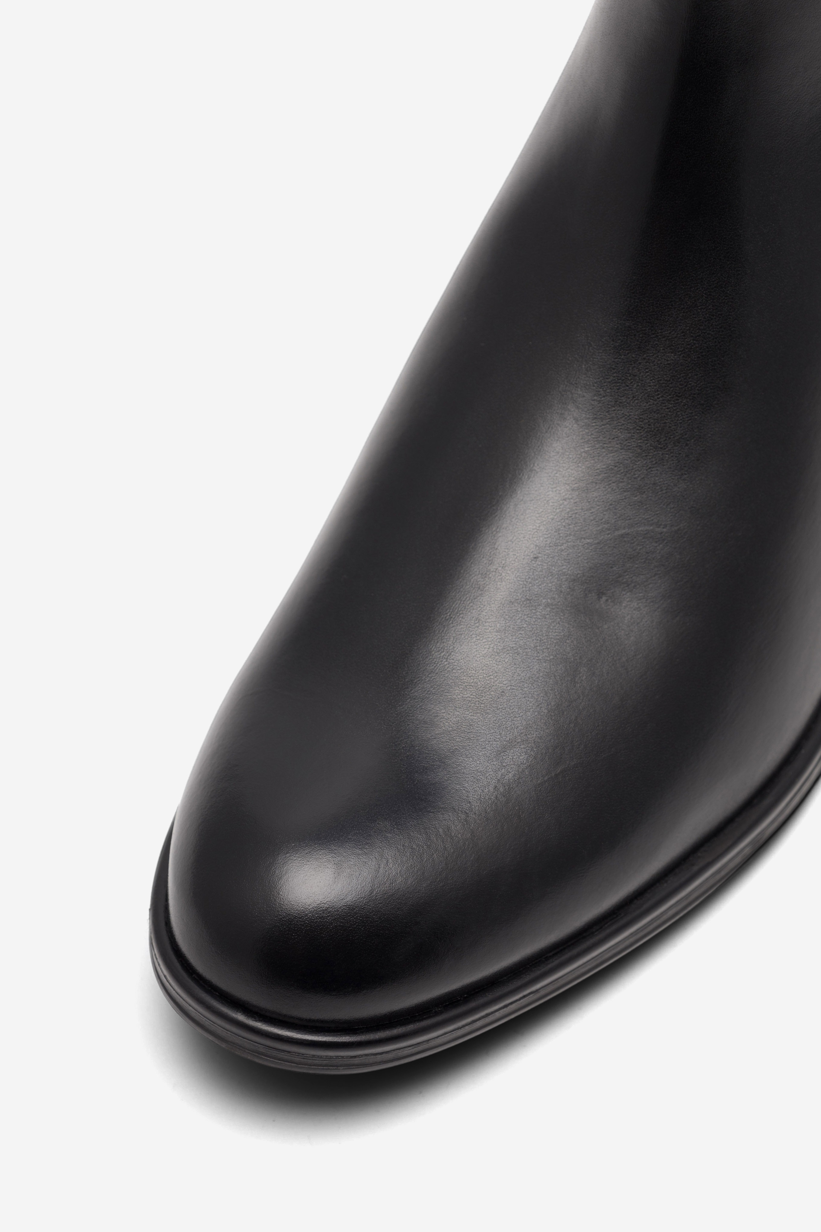 Kotníková obuv ČERNÁ