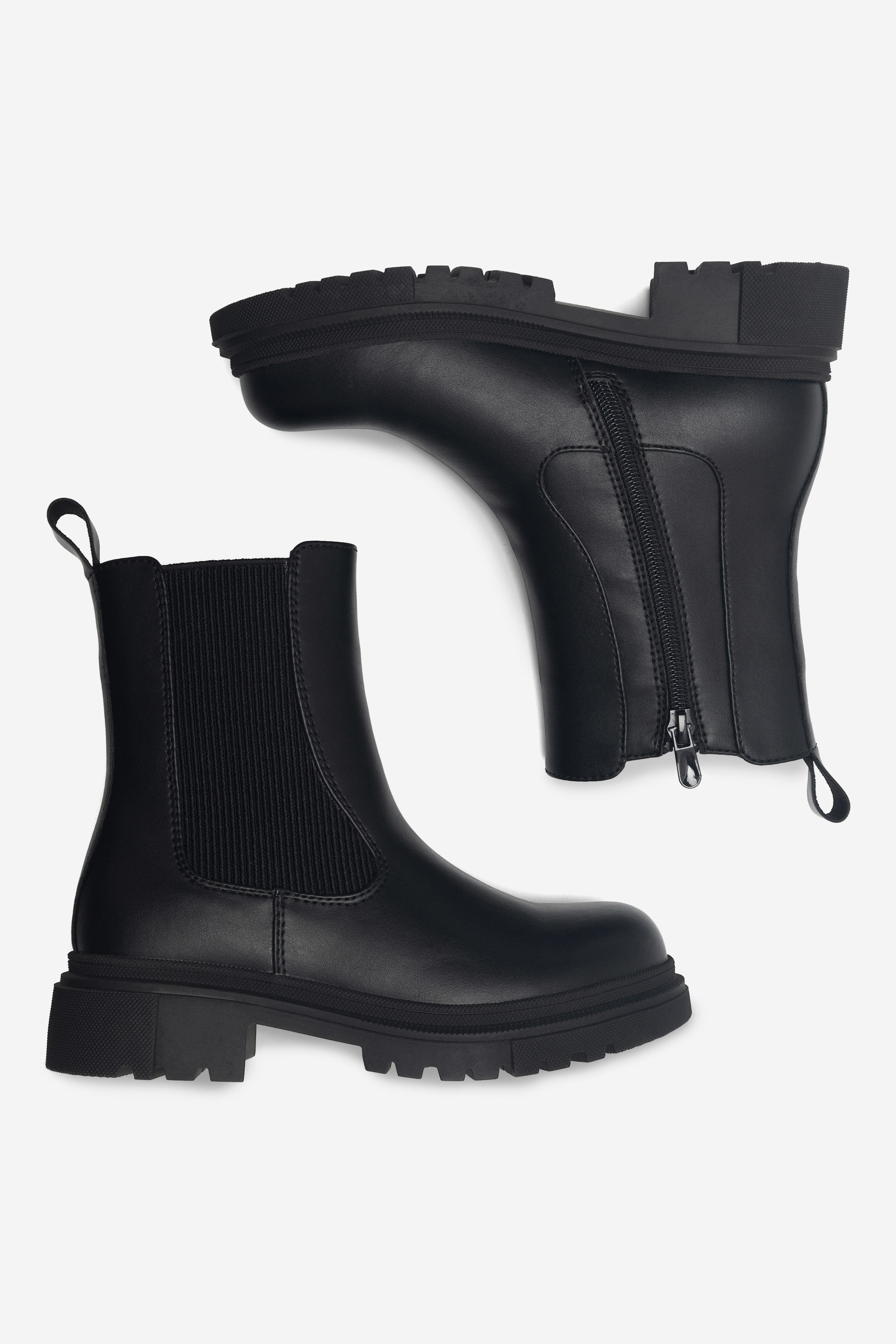 Gležnjarji chelsea Črna