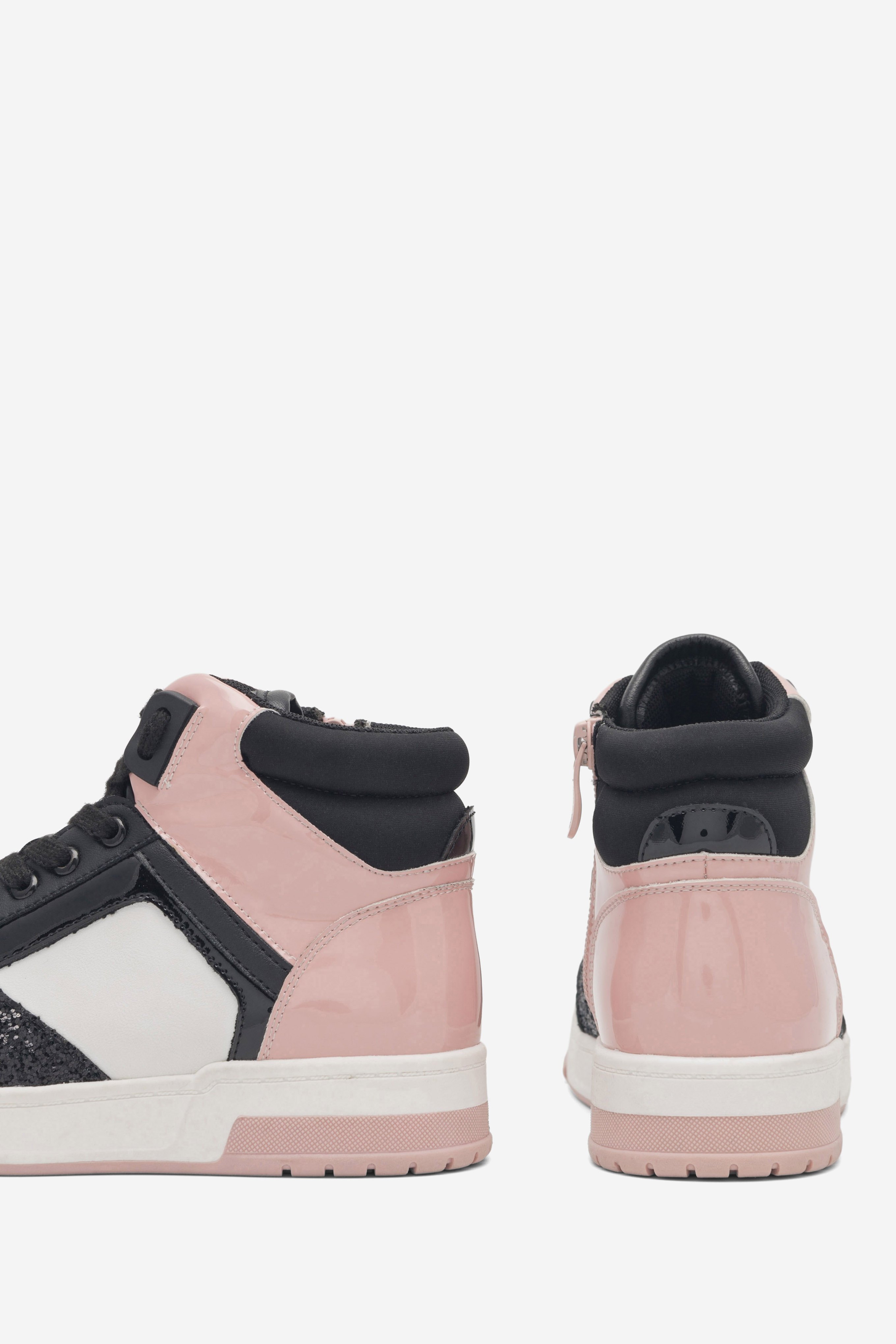 Gležnjarji z vezalkami Črna