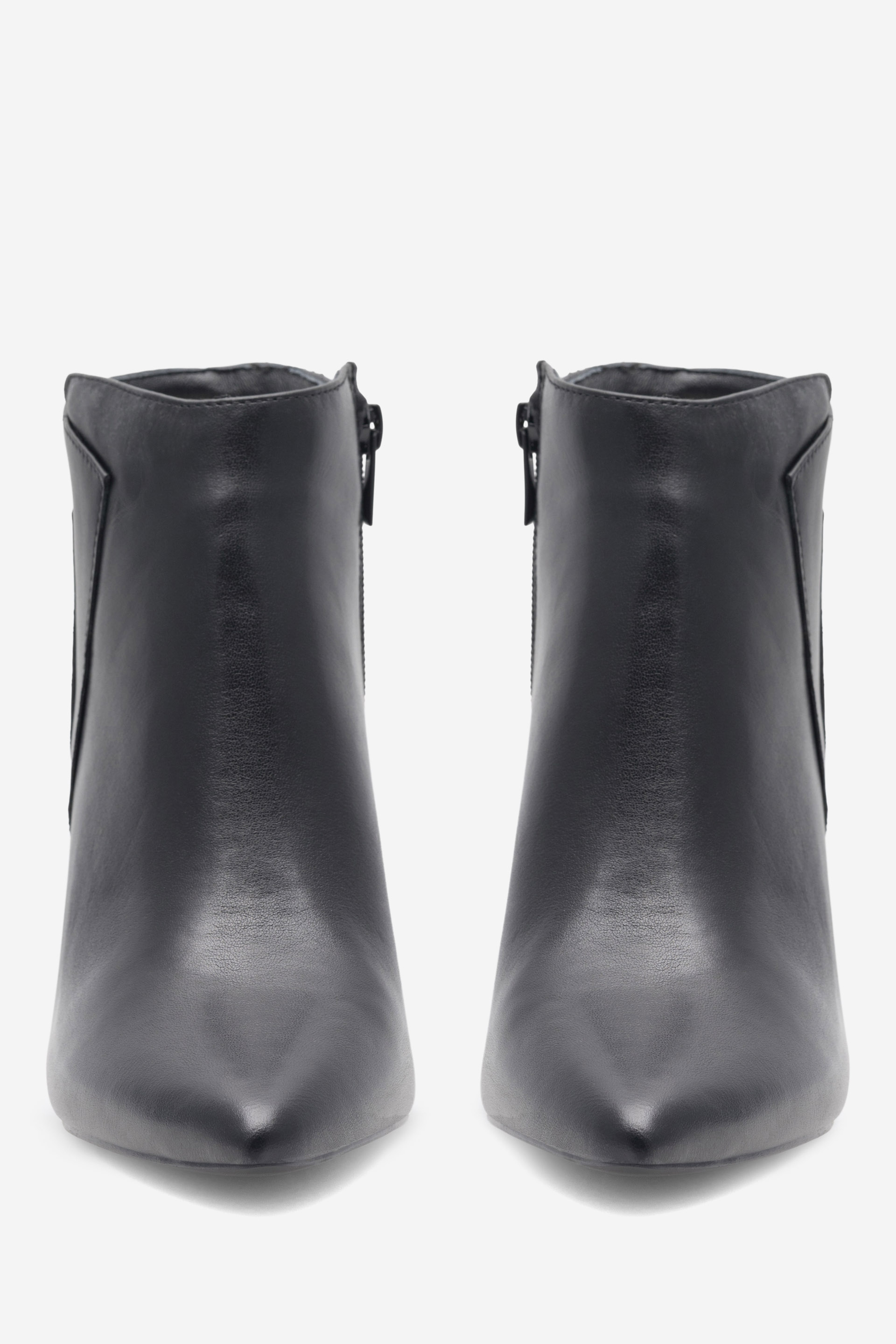 Kotníková obuv ČERNÁ