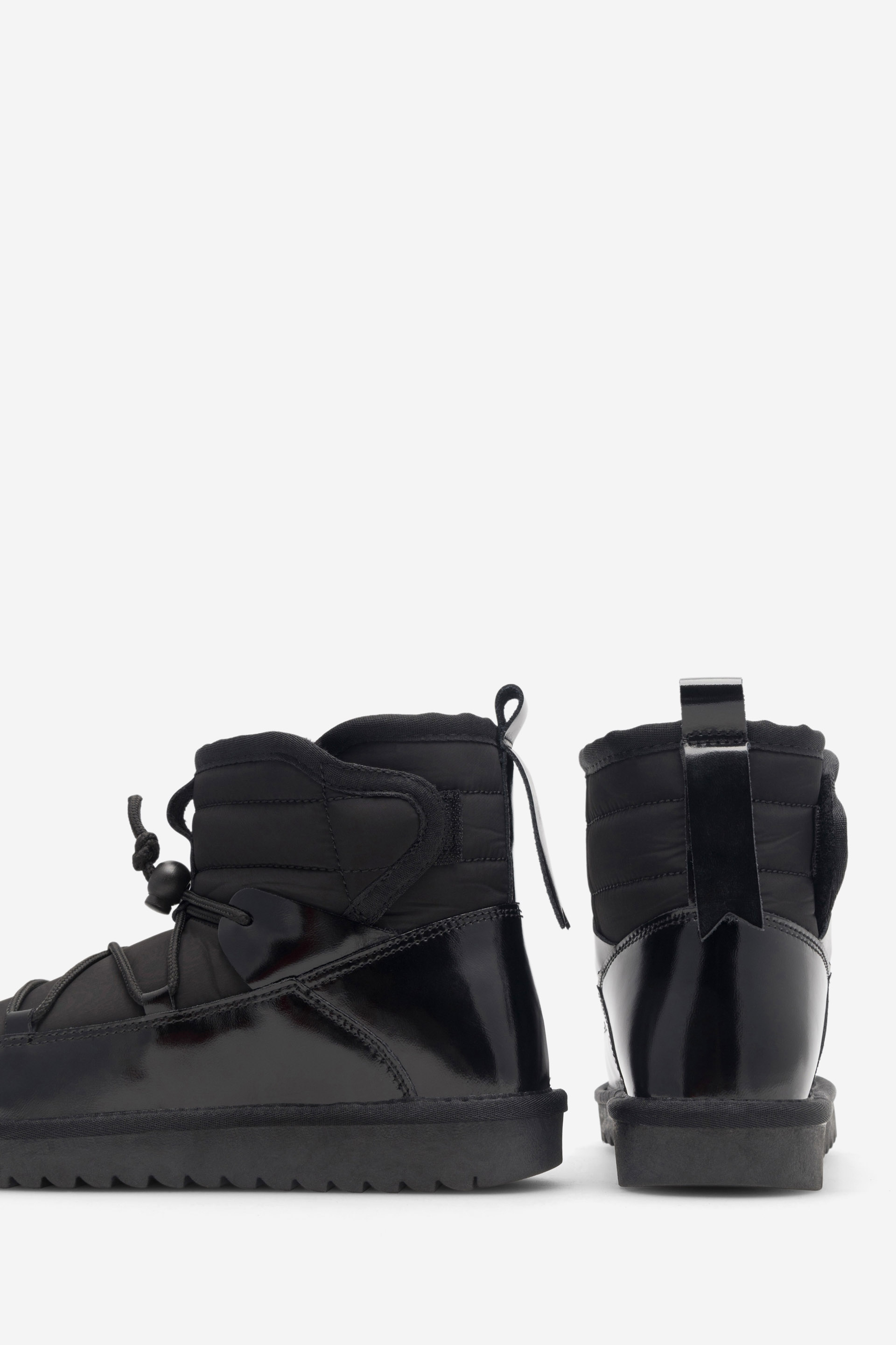 Škornji za sneg Črna