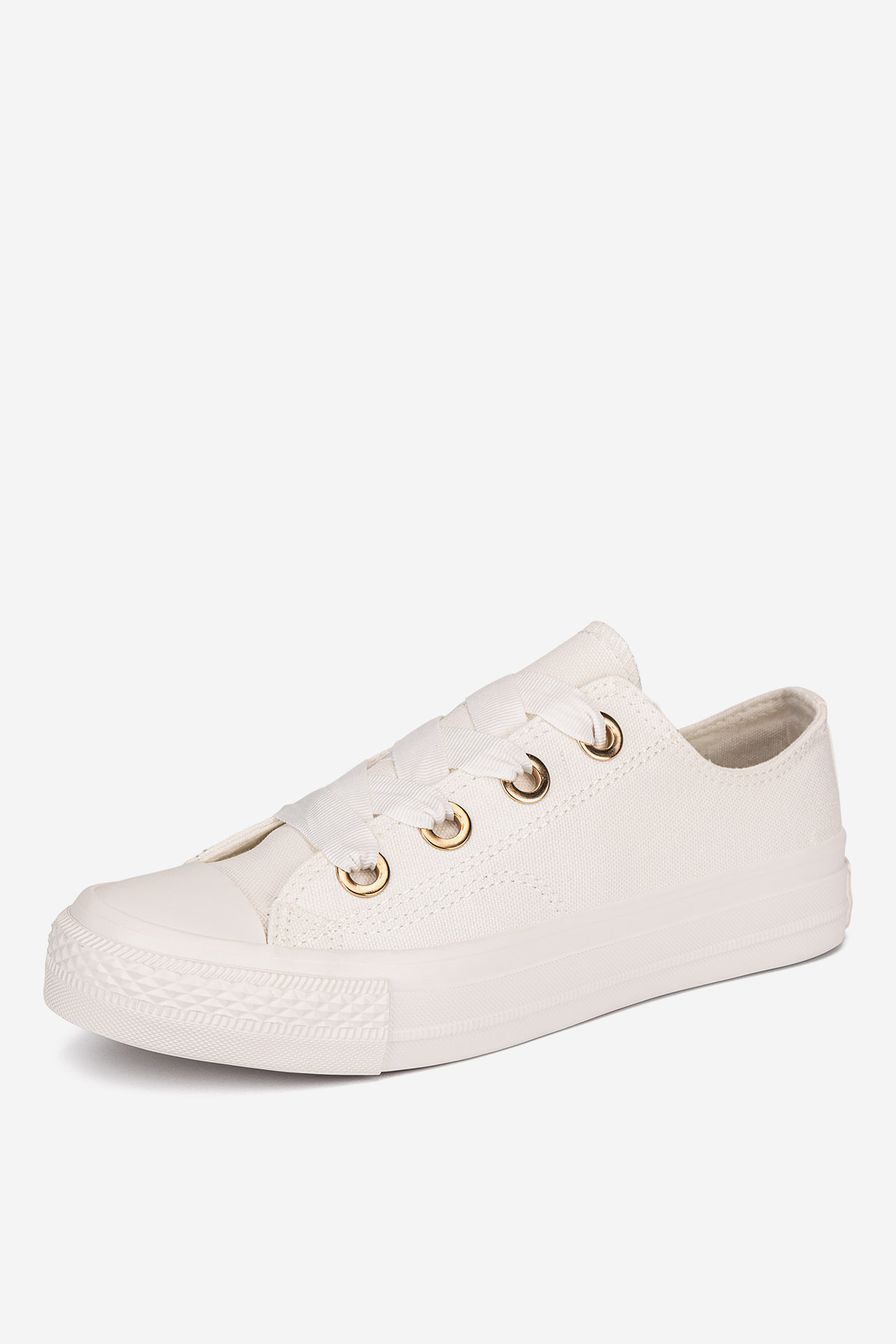 Platnene superge Bela